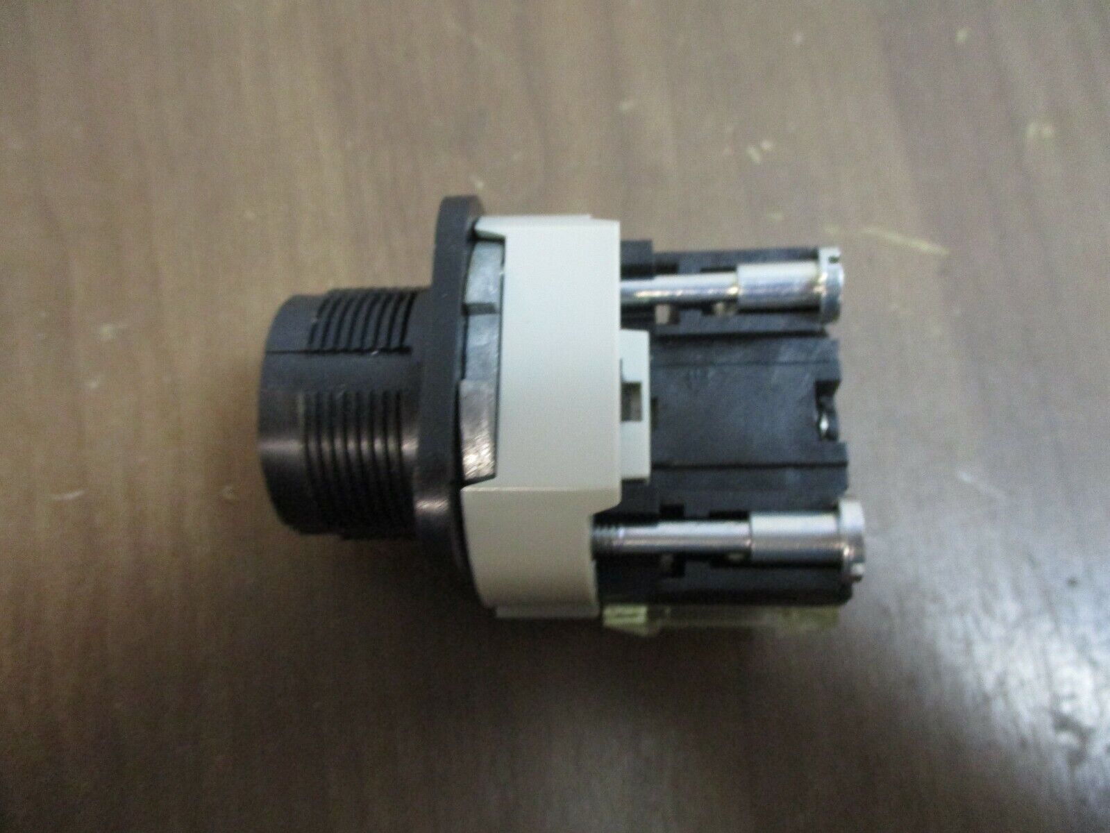 Allen-Bradley Selector Switch Unit 800H-HR2 Ser. F 2-Position Type 4, 4X, 13