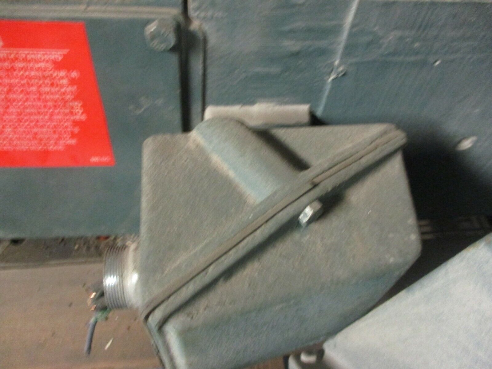 Reliance DC Motor LC2512A72 Frame 10HP 1750RPM 500V 17A Field Volts: 300V Used