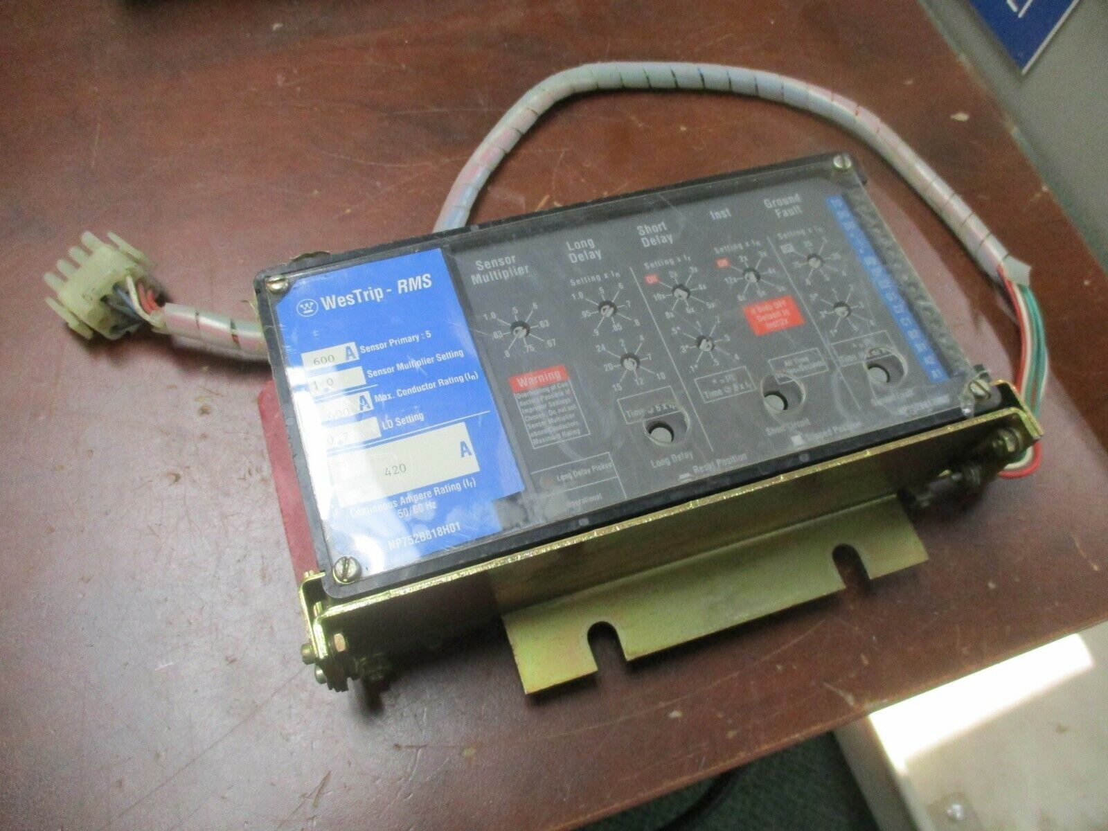 Westinghouse WesTrip Trip Unit NP752B818H01 420A 50/60Hz Used