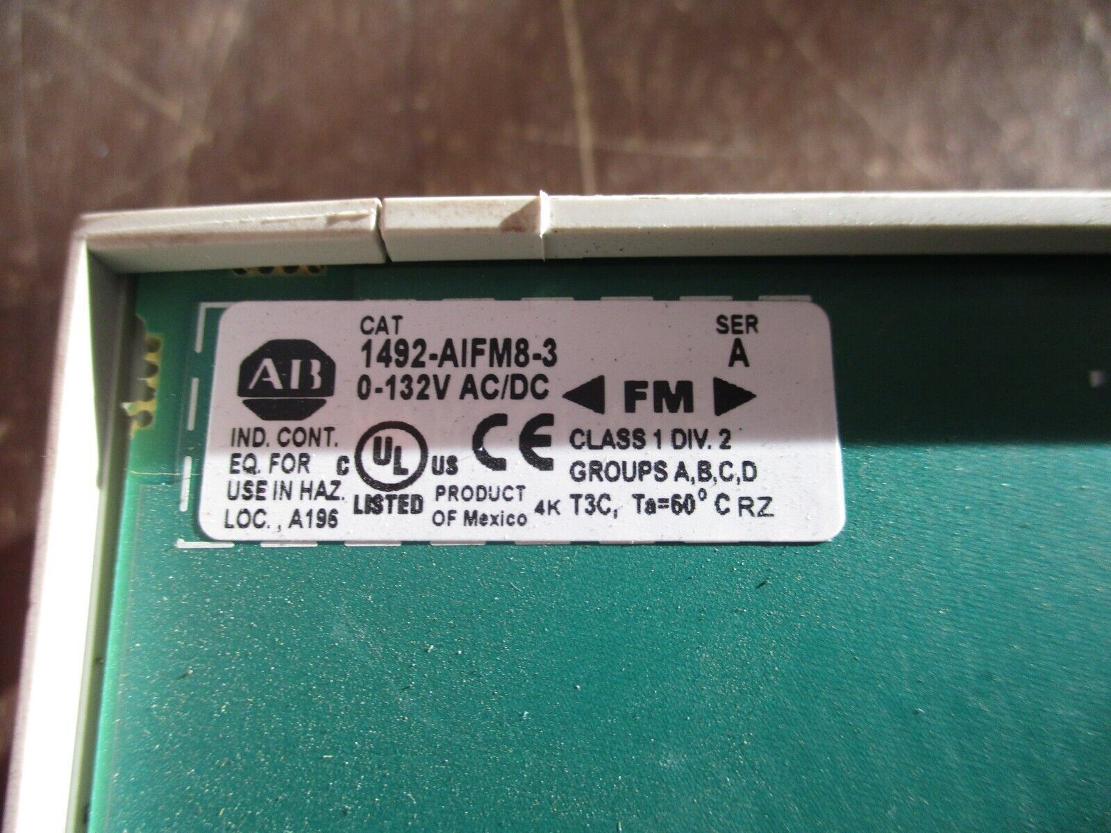 Allen-Bradley Feed-Through Analog IFM 1492-AIFM8-3 Ser. A 0-132V AC/DC 8Ch Used