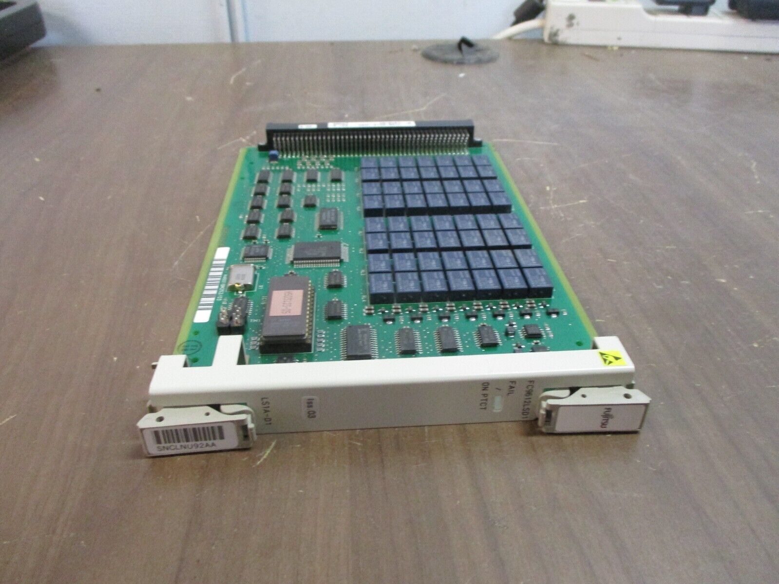 Fujitsu LS Switch Unit SNCLNU92AA Iss. 03 FC9612LSD1 / LS1A-D1 Used