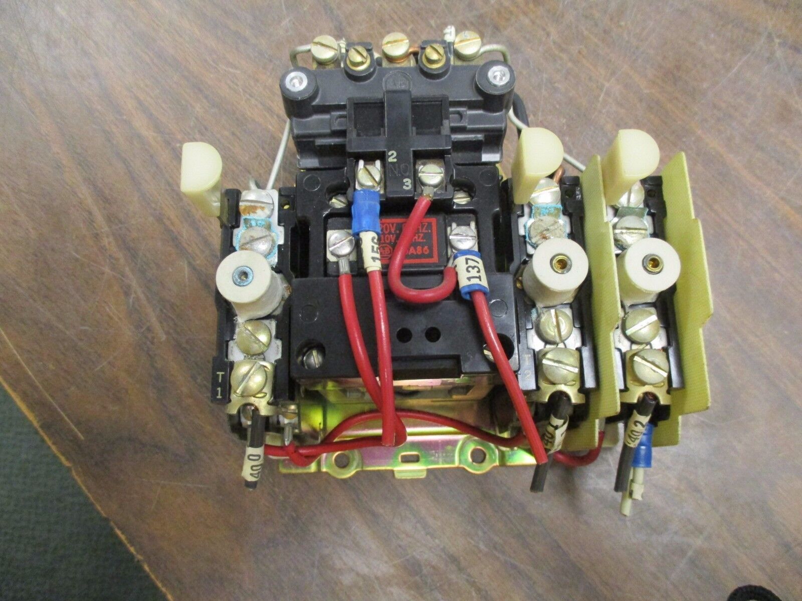 Allen-Bradley Size 0 Starter 709-AOD103 120V Coil Used