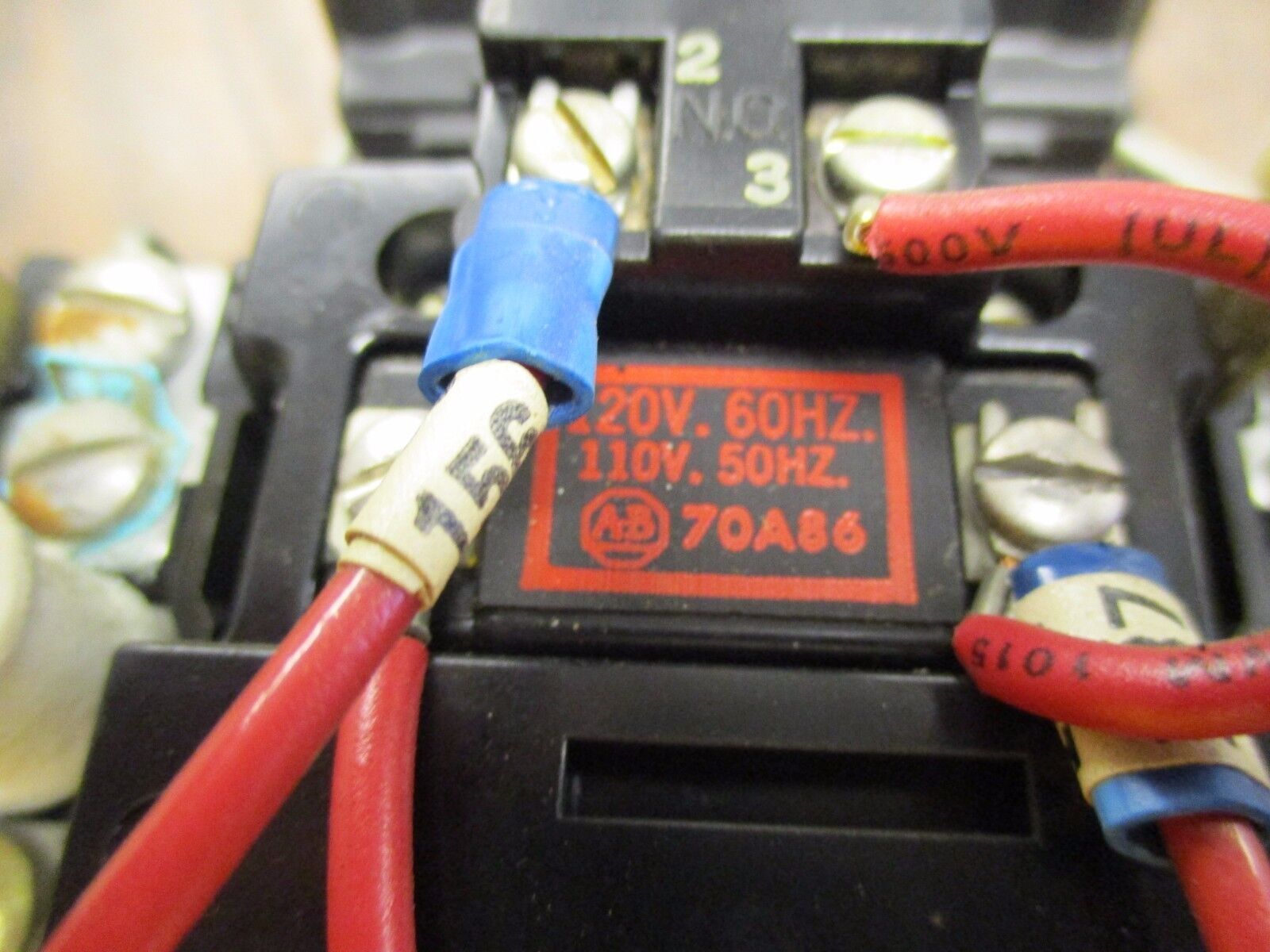 Allen-Bradley Size 0 Starter 709-AOD103 120V Coil Used