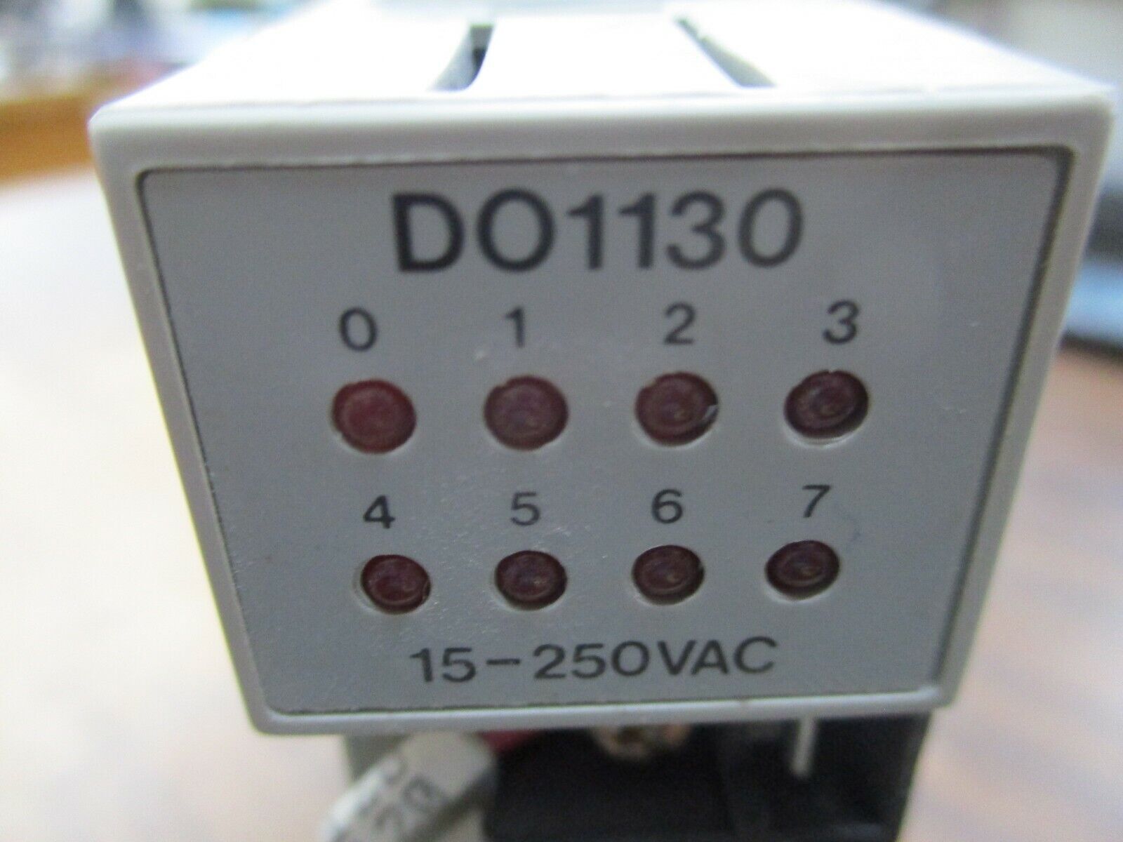 Modicon Output Module DO-1130-000 Rev. A Output: 15-250VAC Used