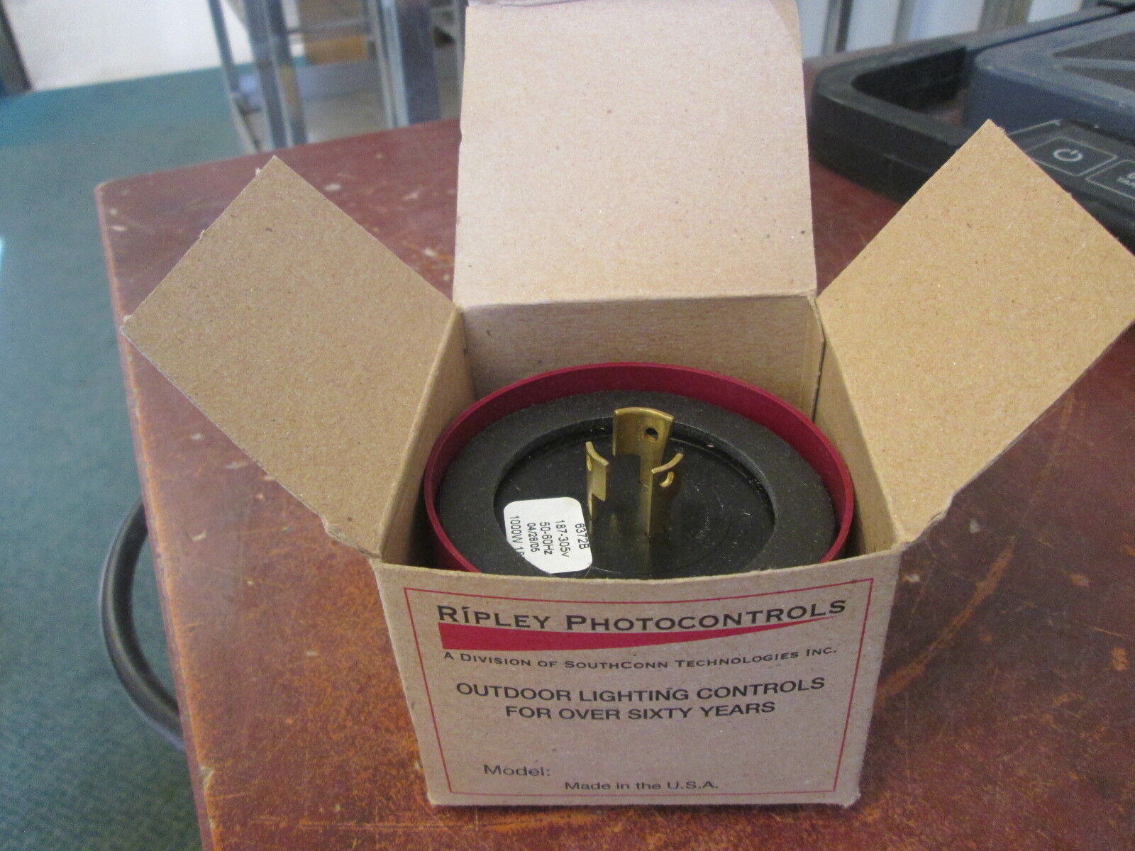 Ripley Sun Switch Photo Control 6372B 187-305V 50-60Hz 1000w 1800 VA New Surplus