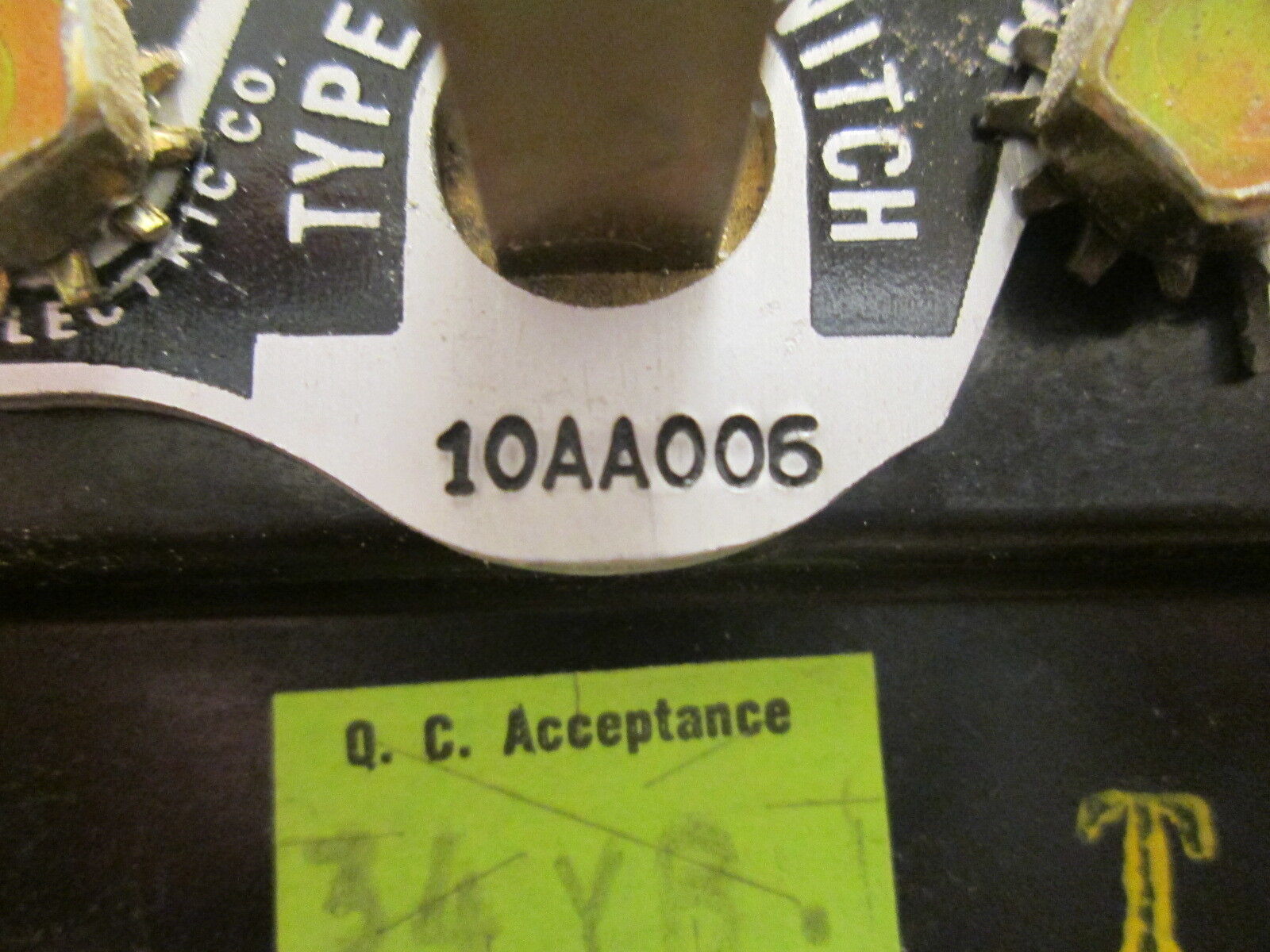 GE Type SBM Switch 10AA006 *Missing Cover Screws* Used