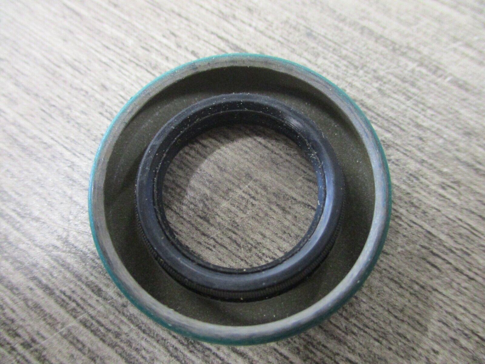 CR Joint Radial Oil Seal 7443 *Lot Of 2* New Surplus