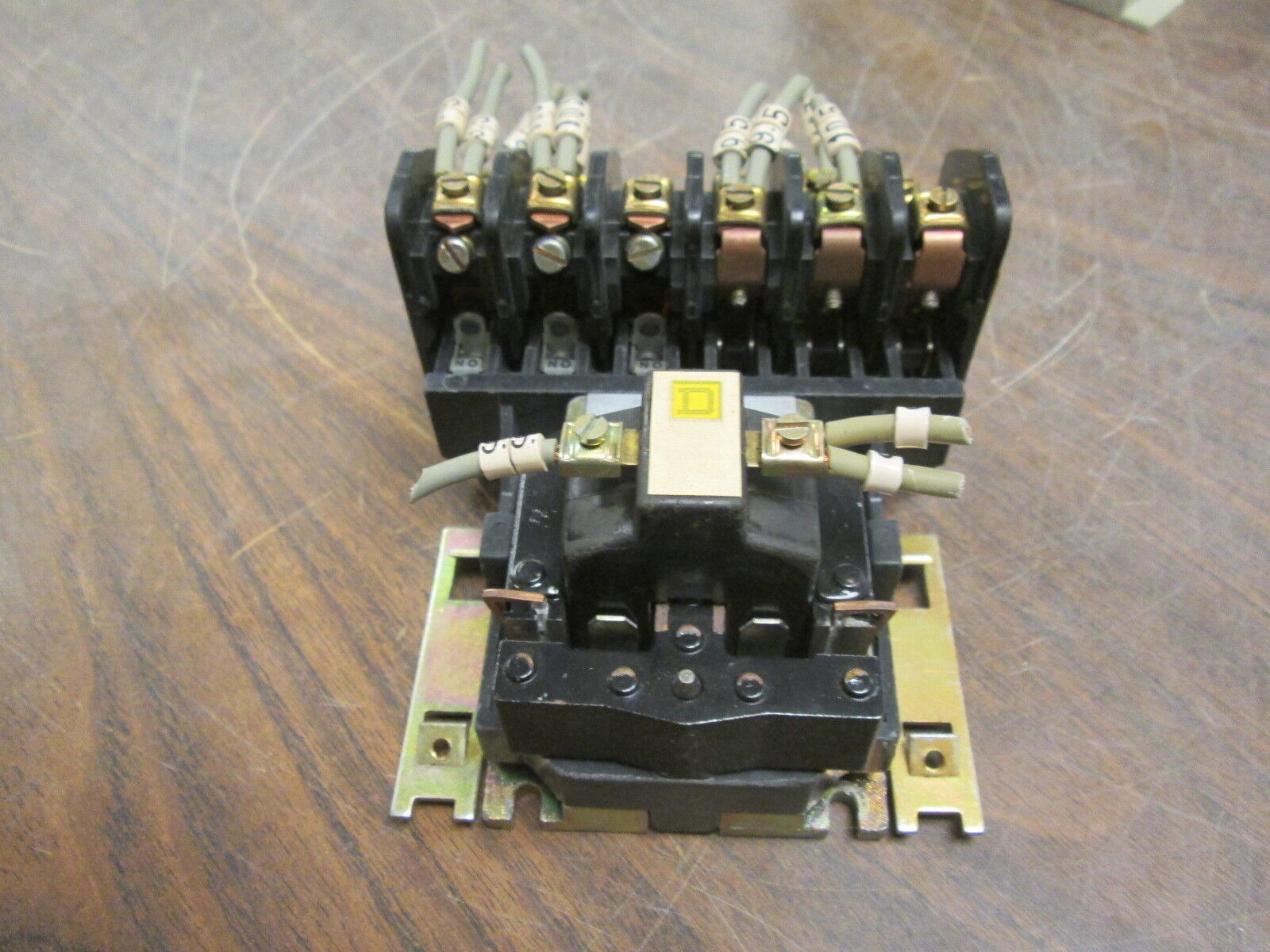 Square D Control Relay 8501 H0 60 120V Coil Used