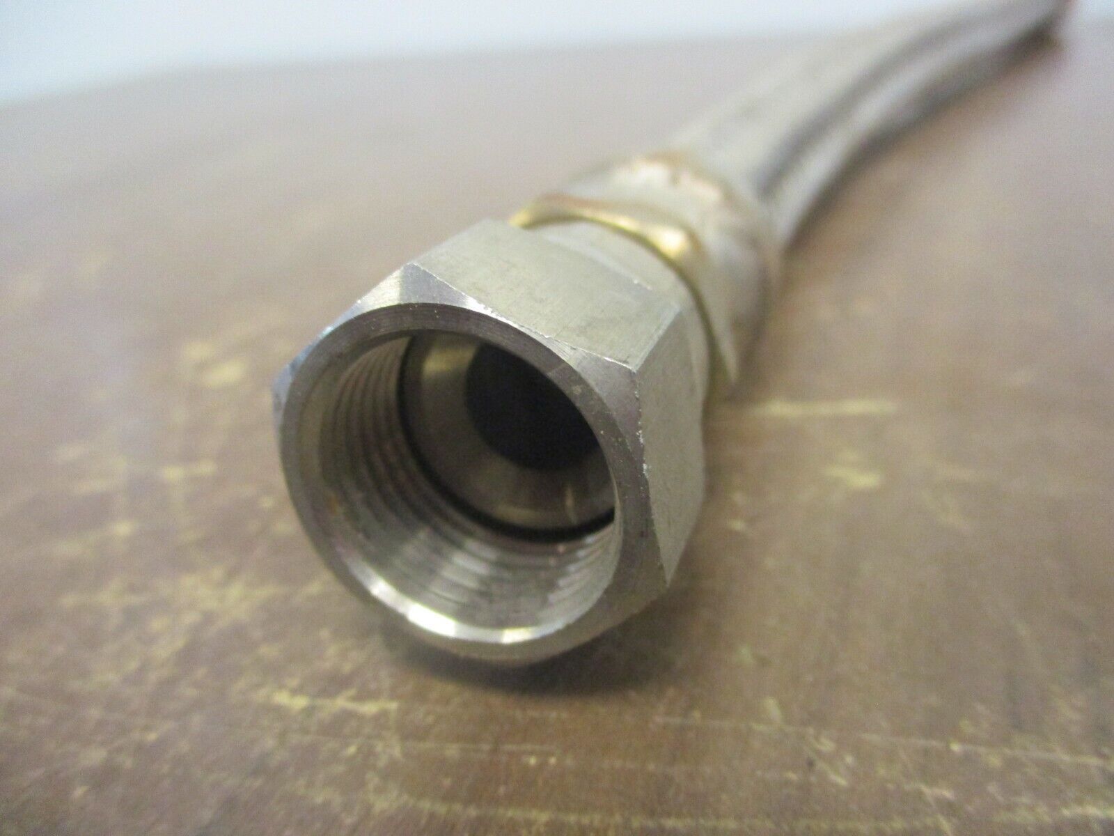 Misc. Brand Stainless Steel Flexible Hose Flexible Length: 13" Size: 3/4" Used