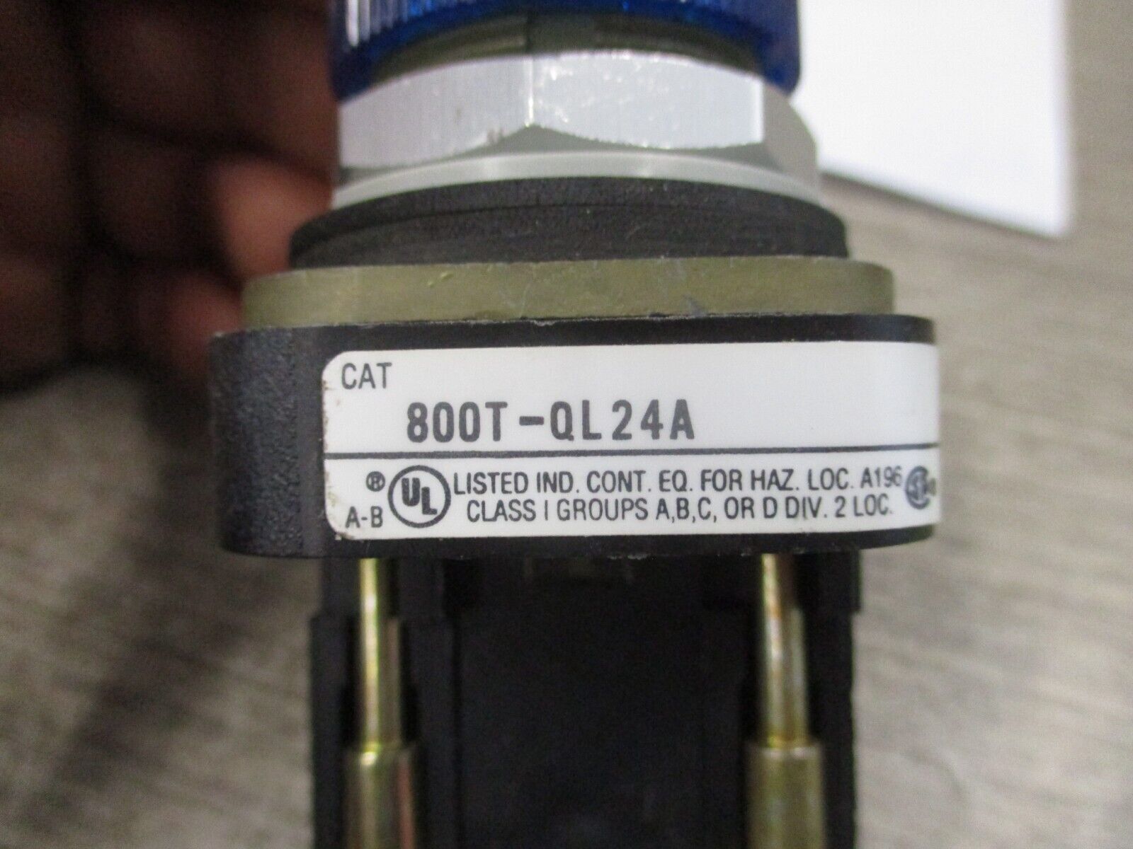 Allen-Bradley Pilot Light 800T-QL24A Ser. T Blue 24V AC/DC Type 4,13 Used