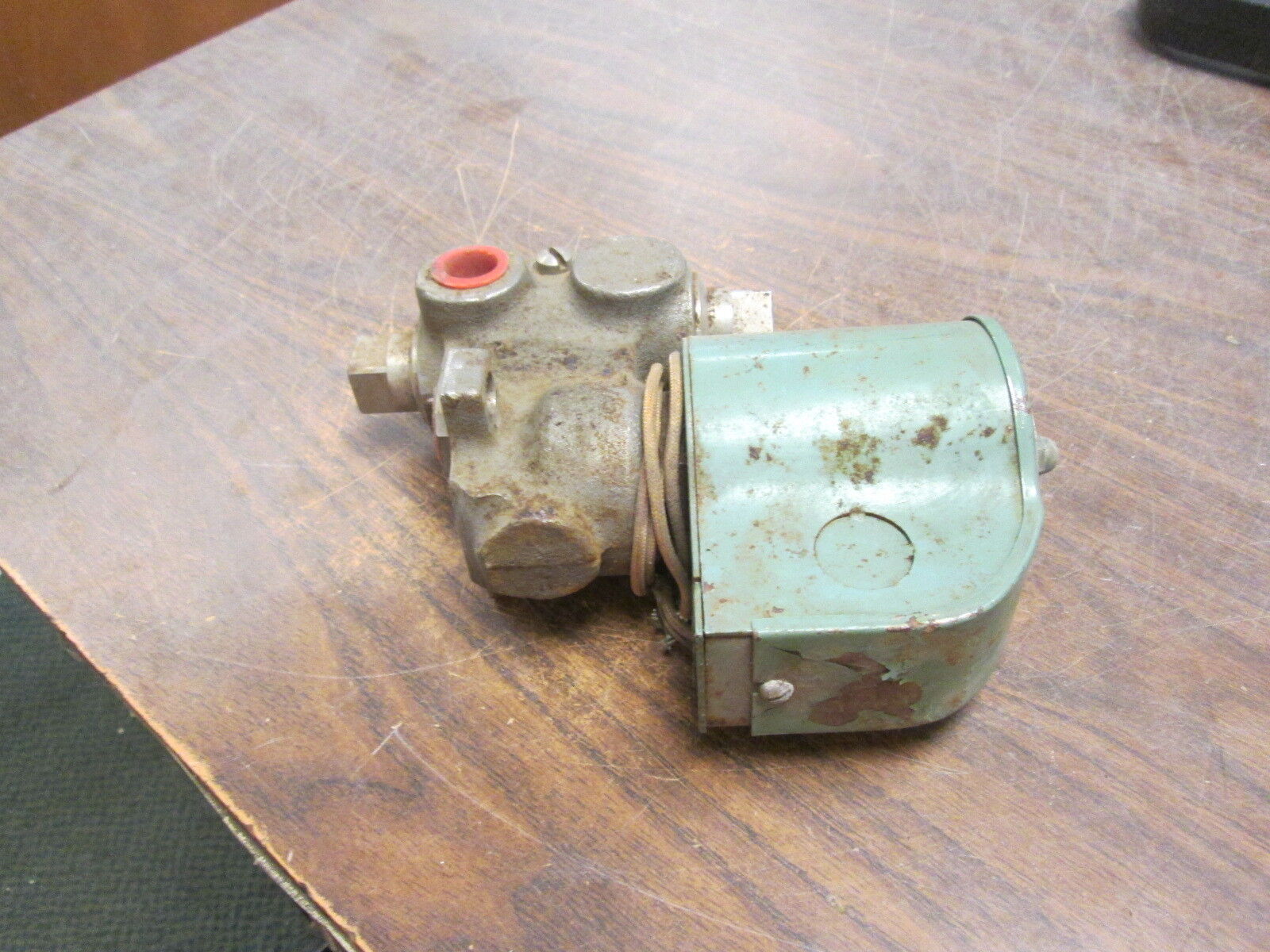 ASCO Solenoid Valve 8300403 G 115V 60Hz 35.5W 125PSI Air Used