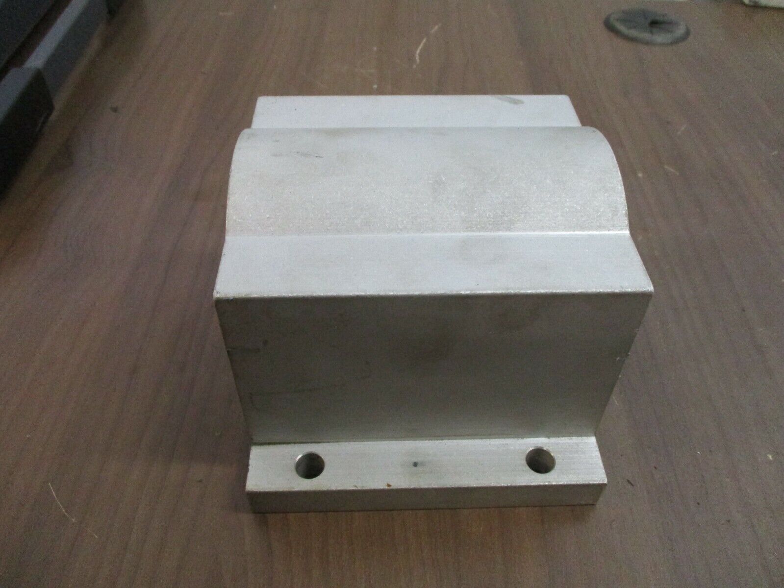 Parker Pillow Block 8903-09-08-3PA Used