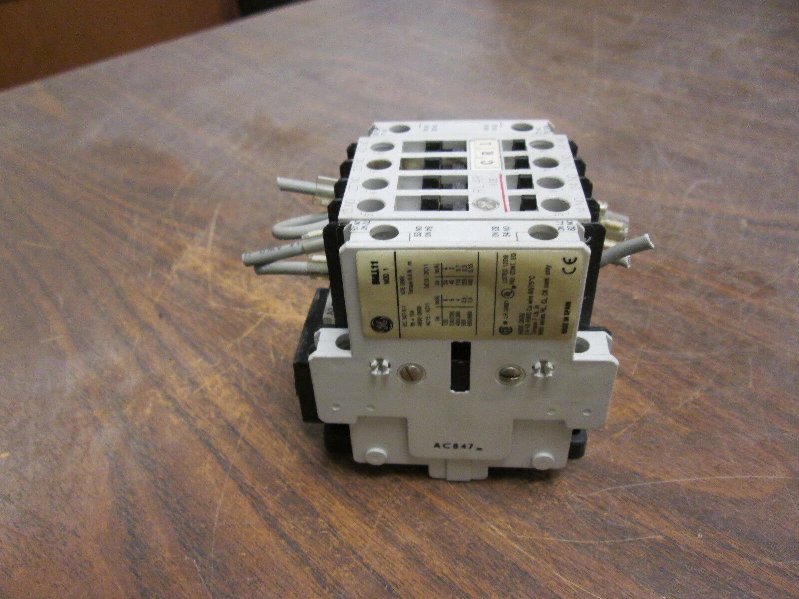 GE Contactor RL4RA022T 240V Coil 20A w/ Surge Suppressor Block Used