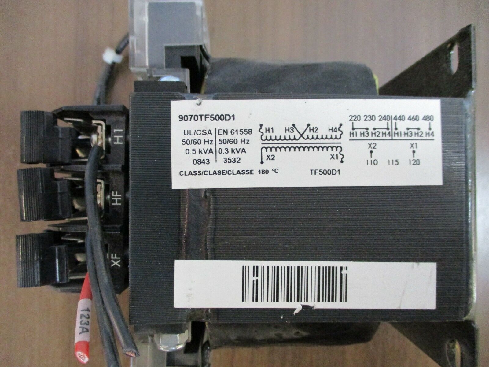 Square D Transformer 9070TF500D1 500 VA Pri:240/480, Sec: 120V Used