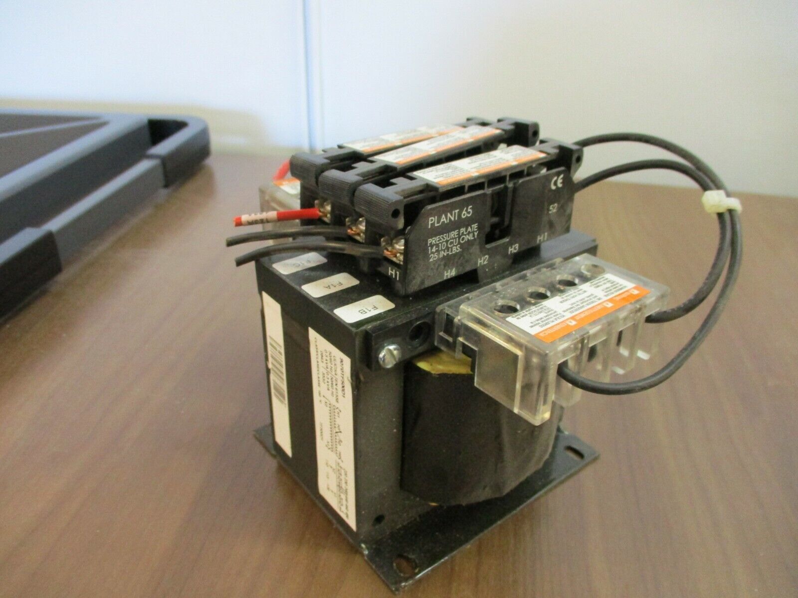 Square D Transformer 9070TF500D1 500 VA Pri:240/480, Sec: 120V Used