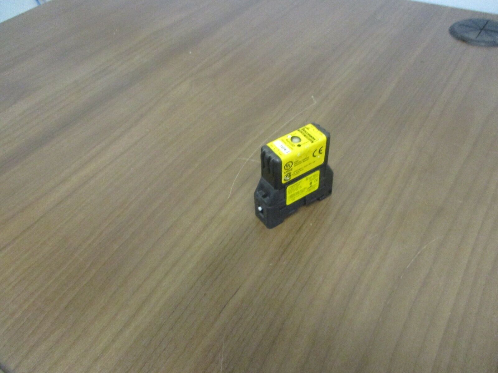 Bussmann Low-Peak CUBE Fuse w/ Fuseholder TCF6 6A 600V Used
