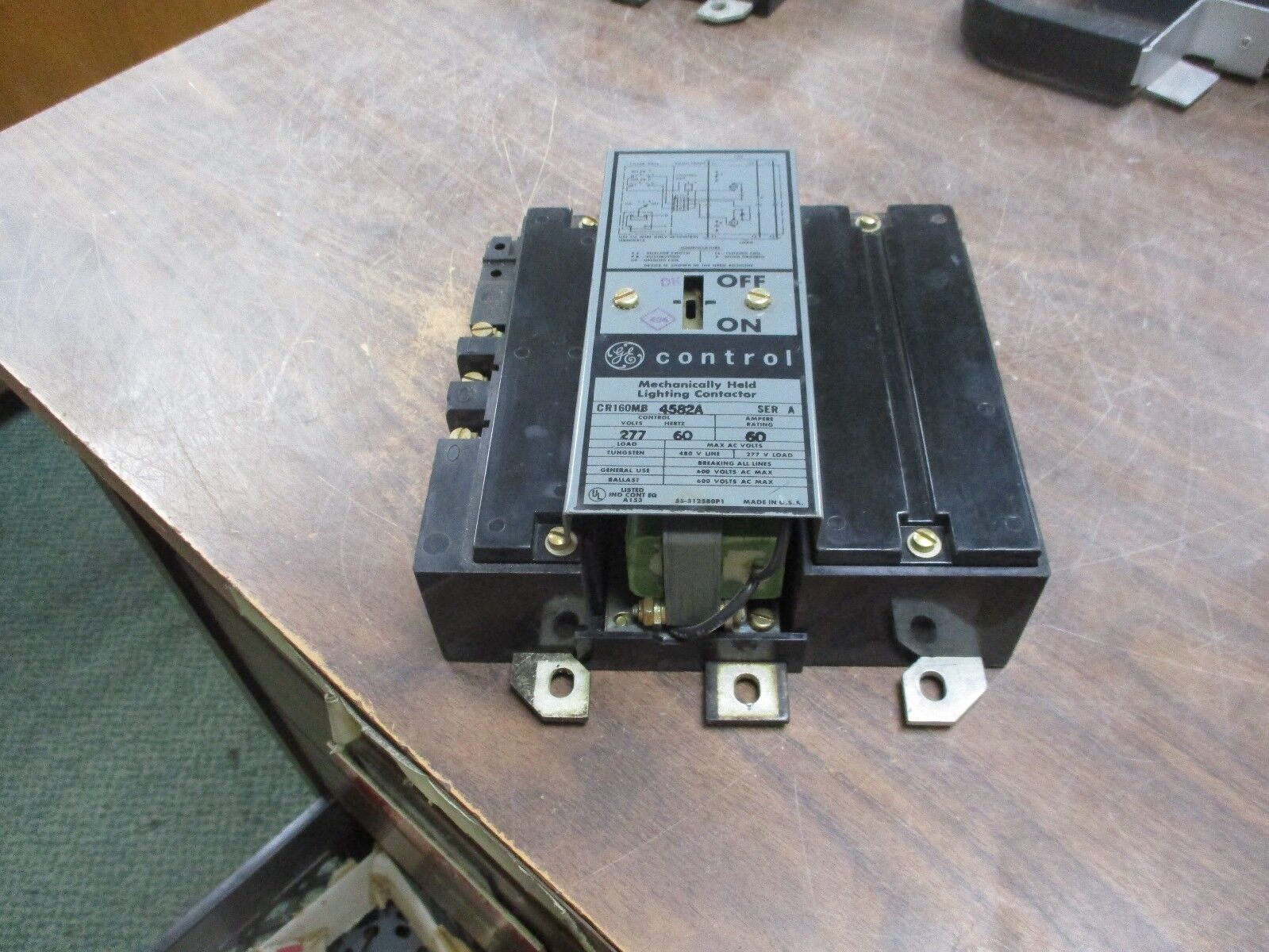 GE Mechanically Held Lighting Contactor CR160MB4582A 60A 600V Control: 277V Used