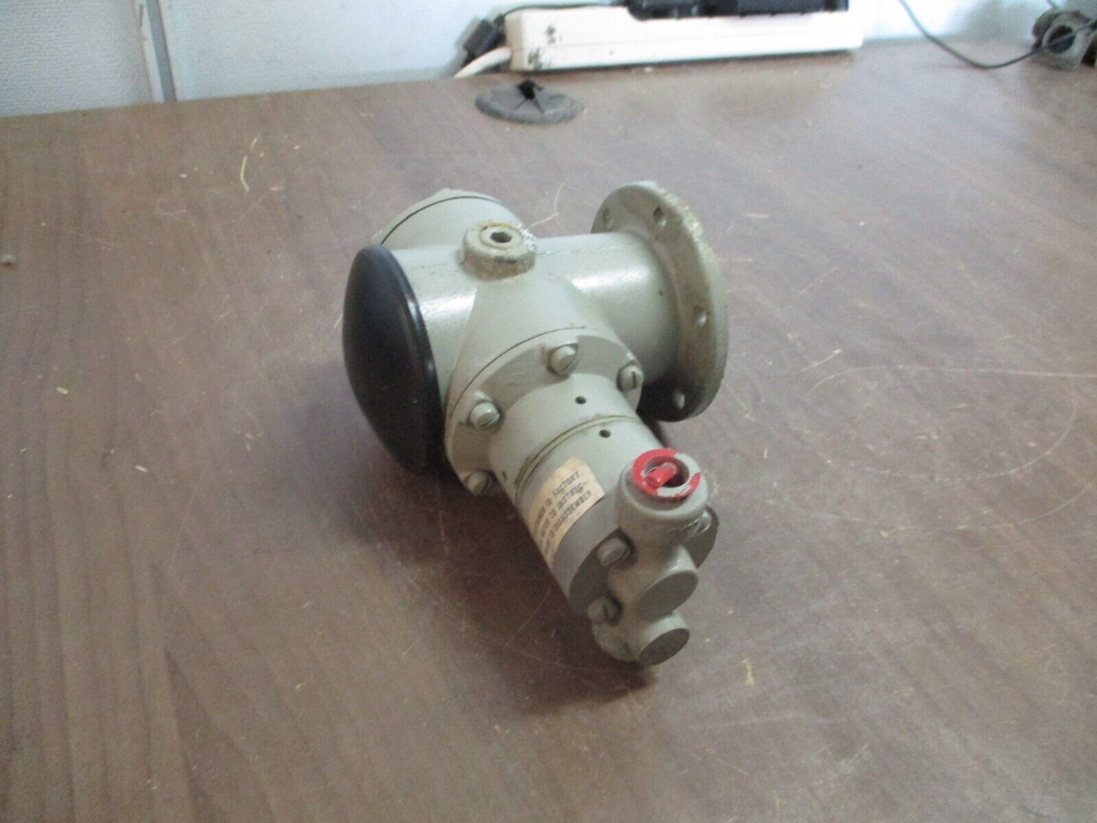 Conoflow Model J Pressure Regulator 13-15G Used