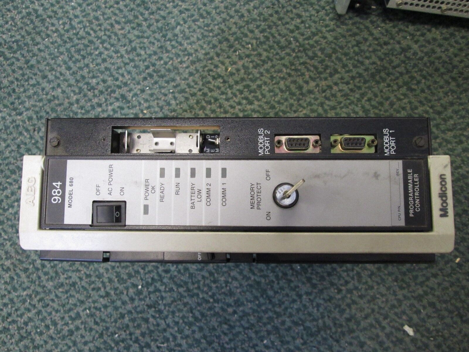 Modicon Programmable Controller AS-9370-001 115/220V .6/.3A 50/60Hz Used