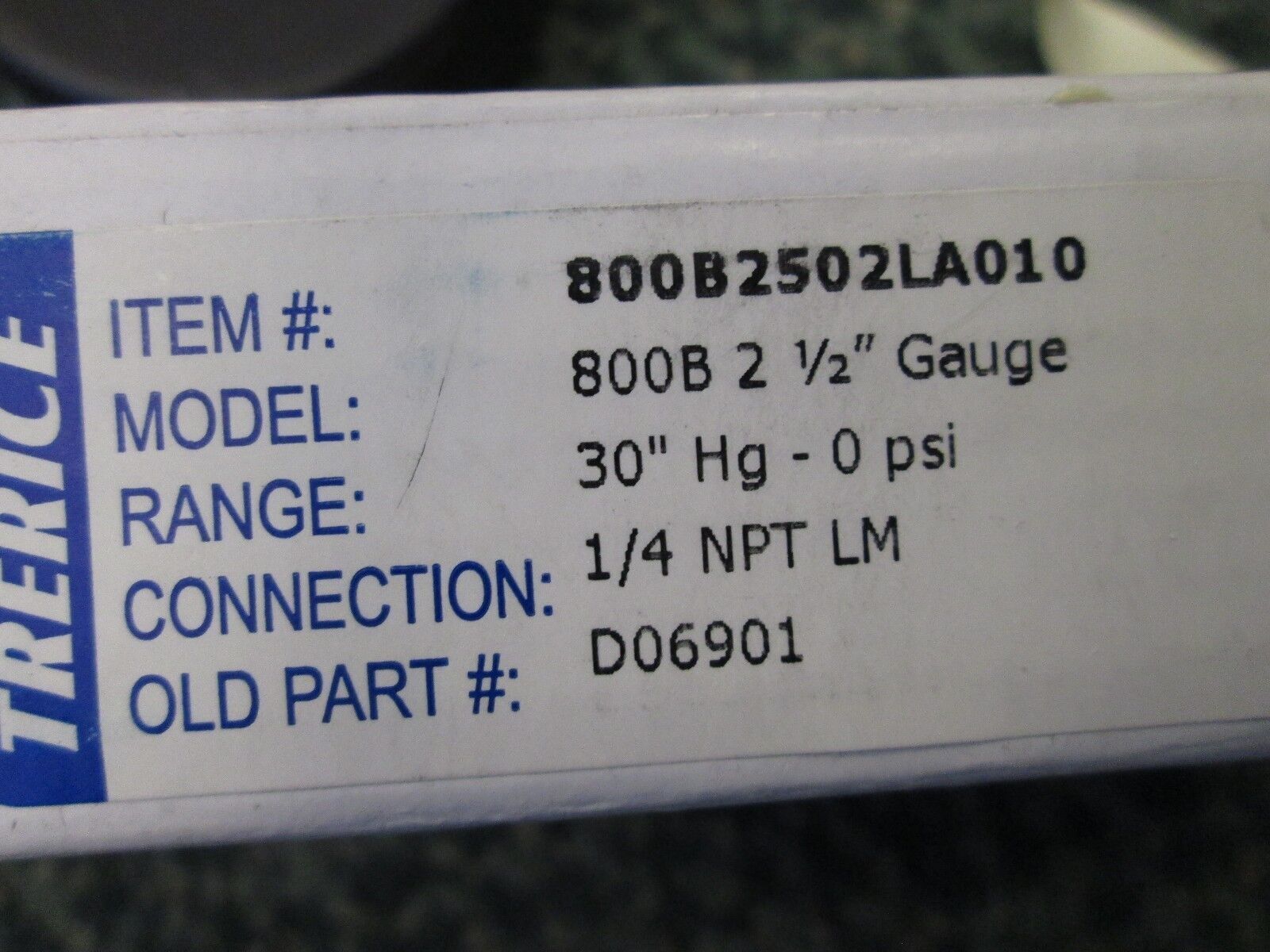 Trerice Gauge 800B2502LA010 0-30Psi 1/4NPT New Surplus