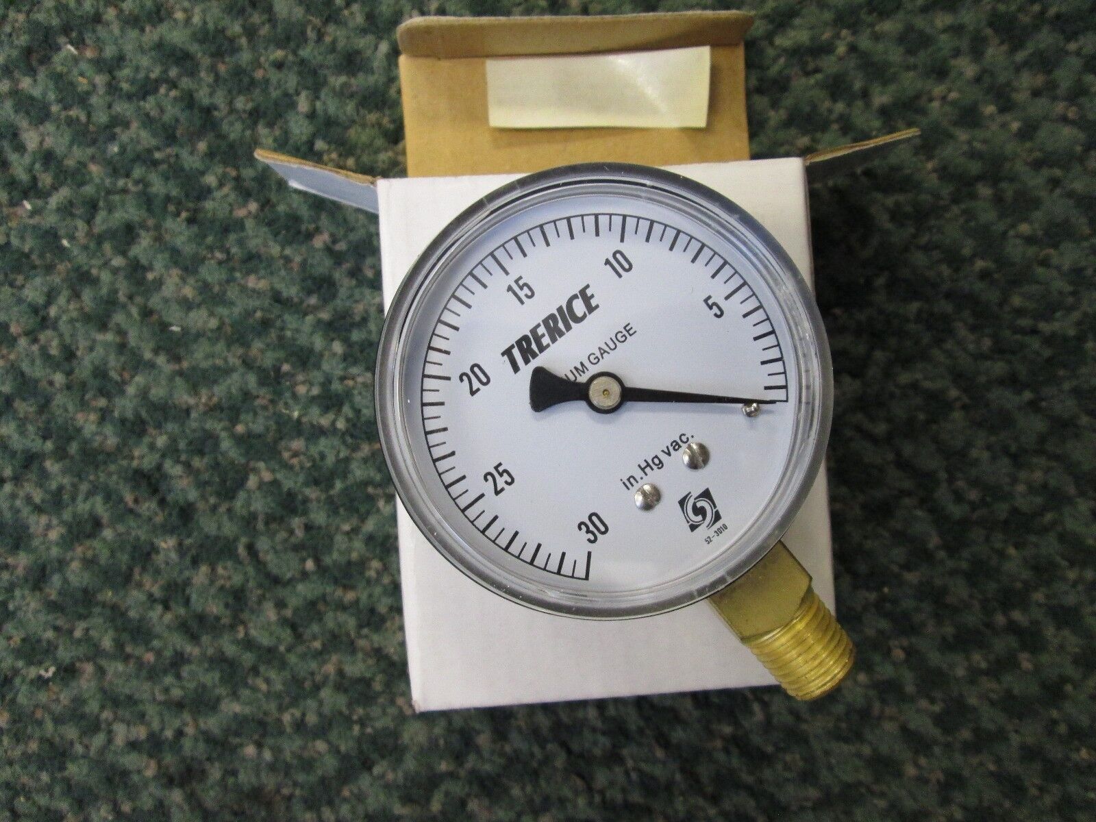 Trerice Gauge 800B2502LA010 0-30Psi 1/4NPT New Surplus