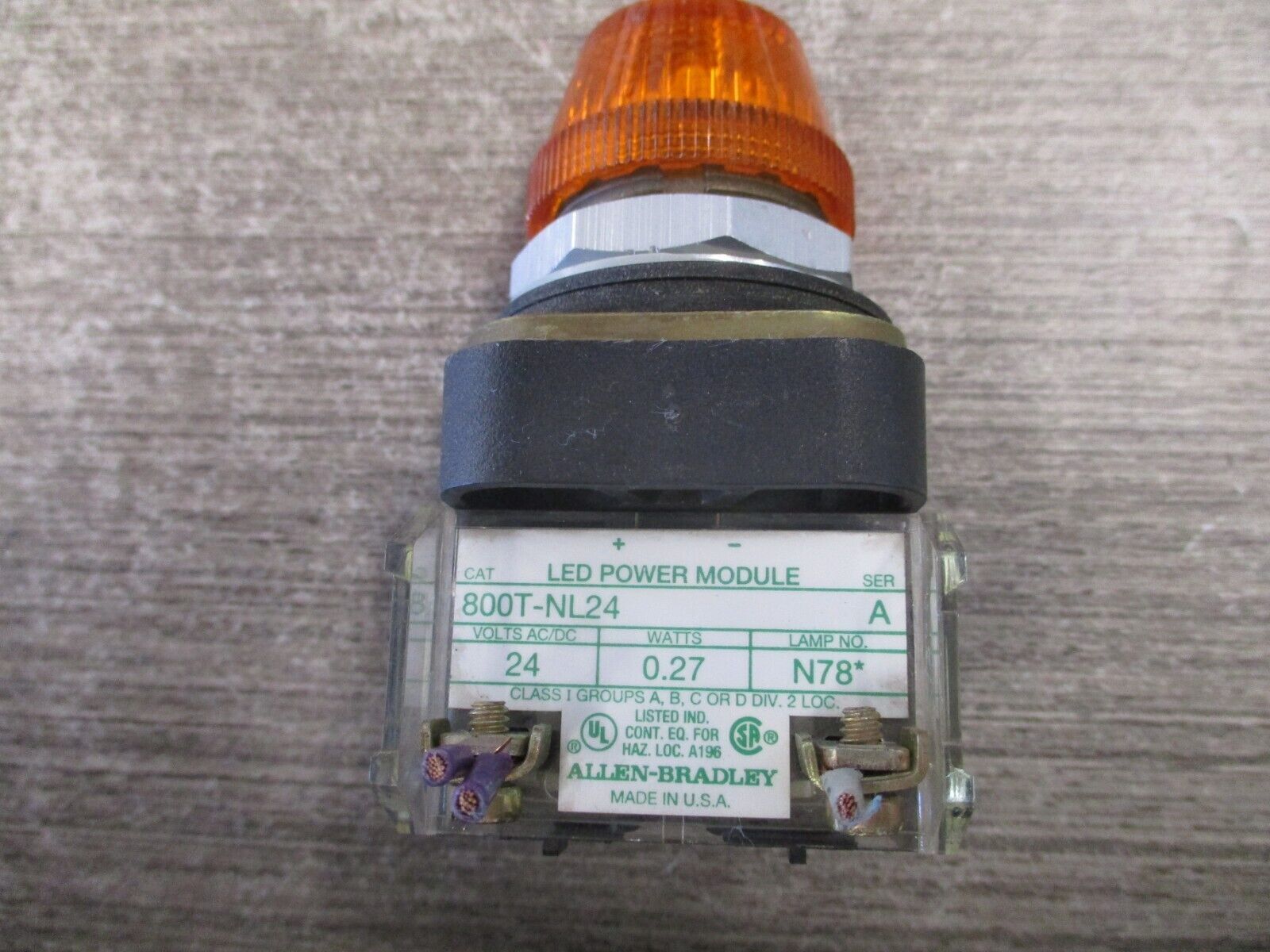 Allen-Bradley Pilot Light 800T-QL24R Ser. T Amber 24V AC/DC Type 4,13 Used