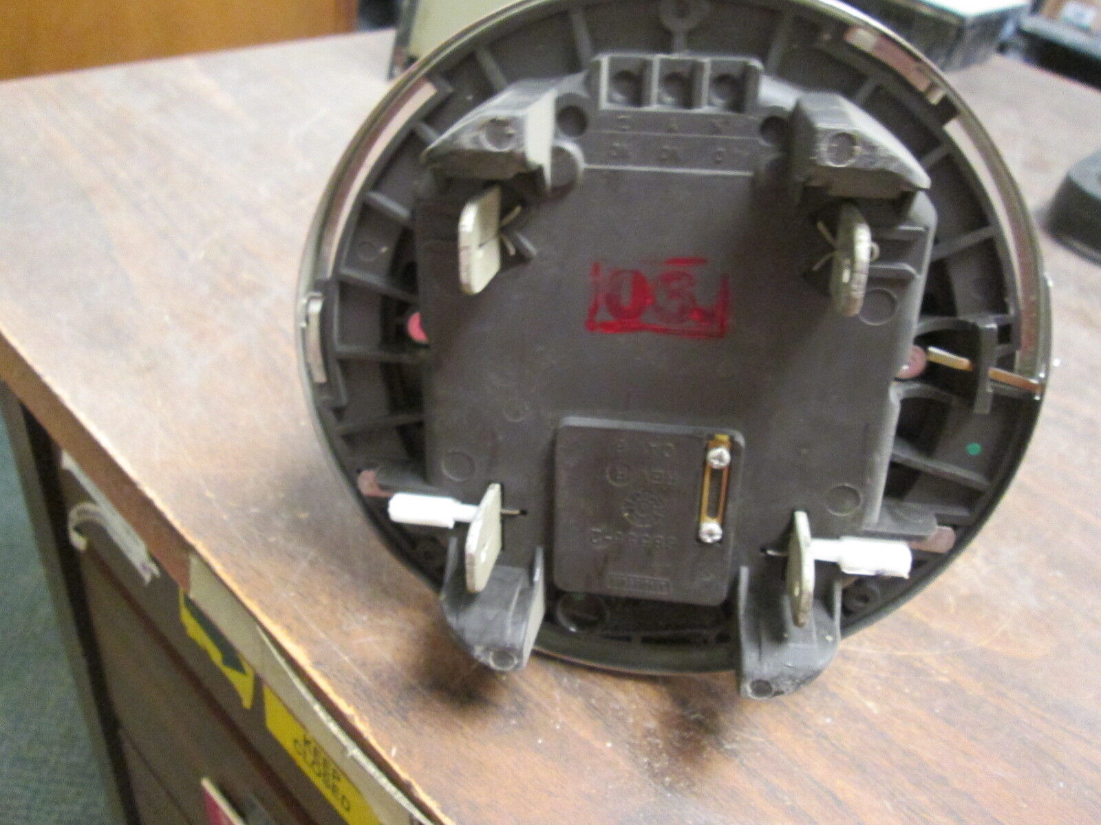 Landis + Gyr Type MX Kilowatthour Meter 92 857 426 240V 3W 60Hz Used