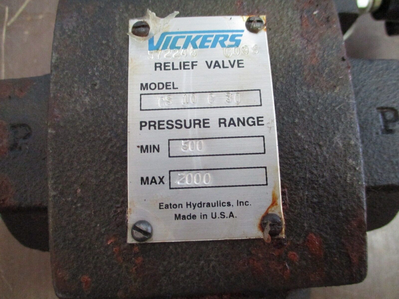 Vickers Relief Valve CS 10 C30 500-2000PSI Used