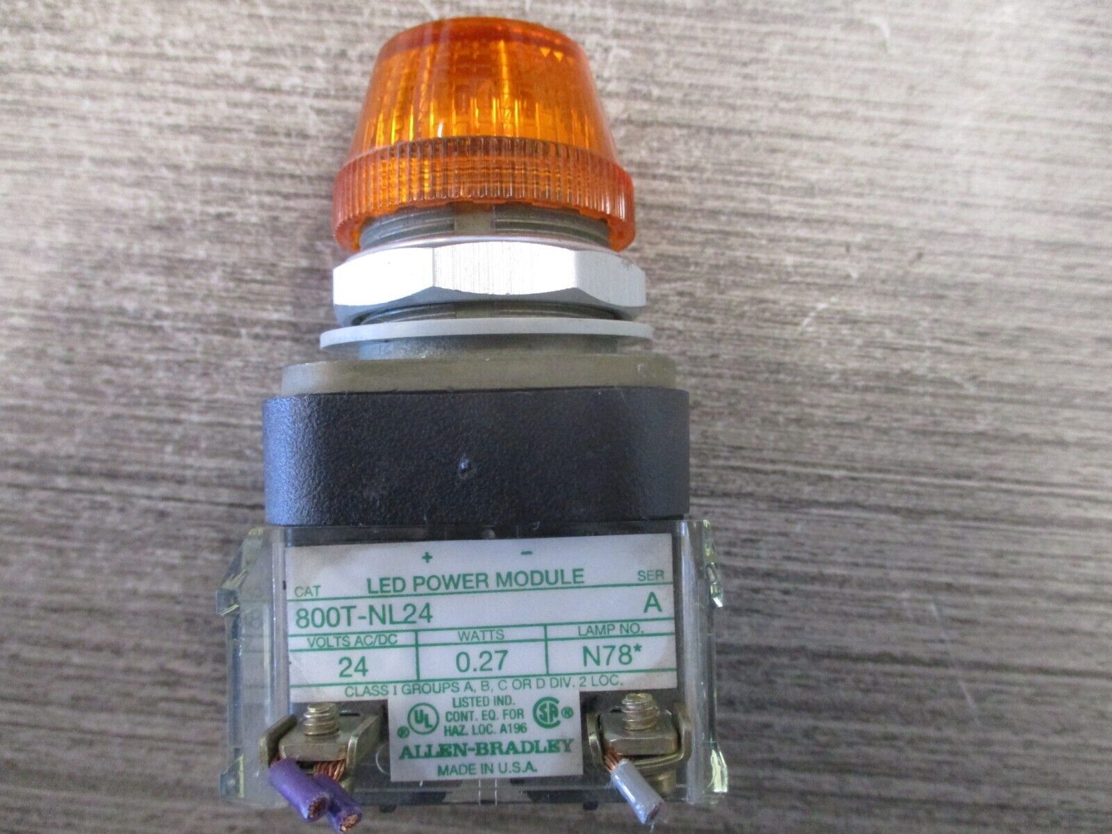Allen-Bradley Pilot Light 800T-QL24A Ser. T Amber 24V AC/DC Type 4,13 Used