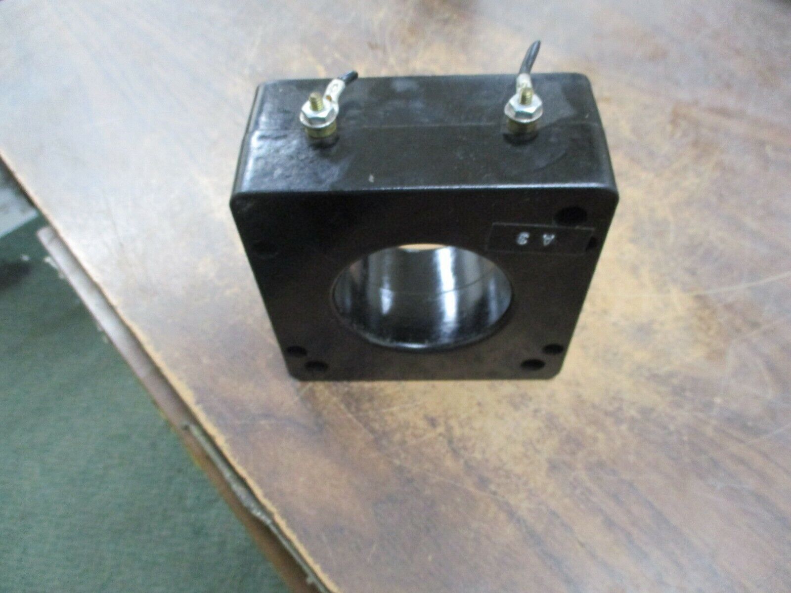 FPE Type LVM Current Transformer 2758-0354 Ratio 600:5A 600V 25-400Hz Used