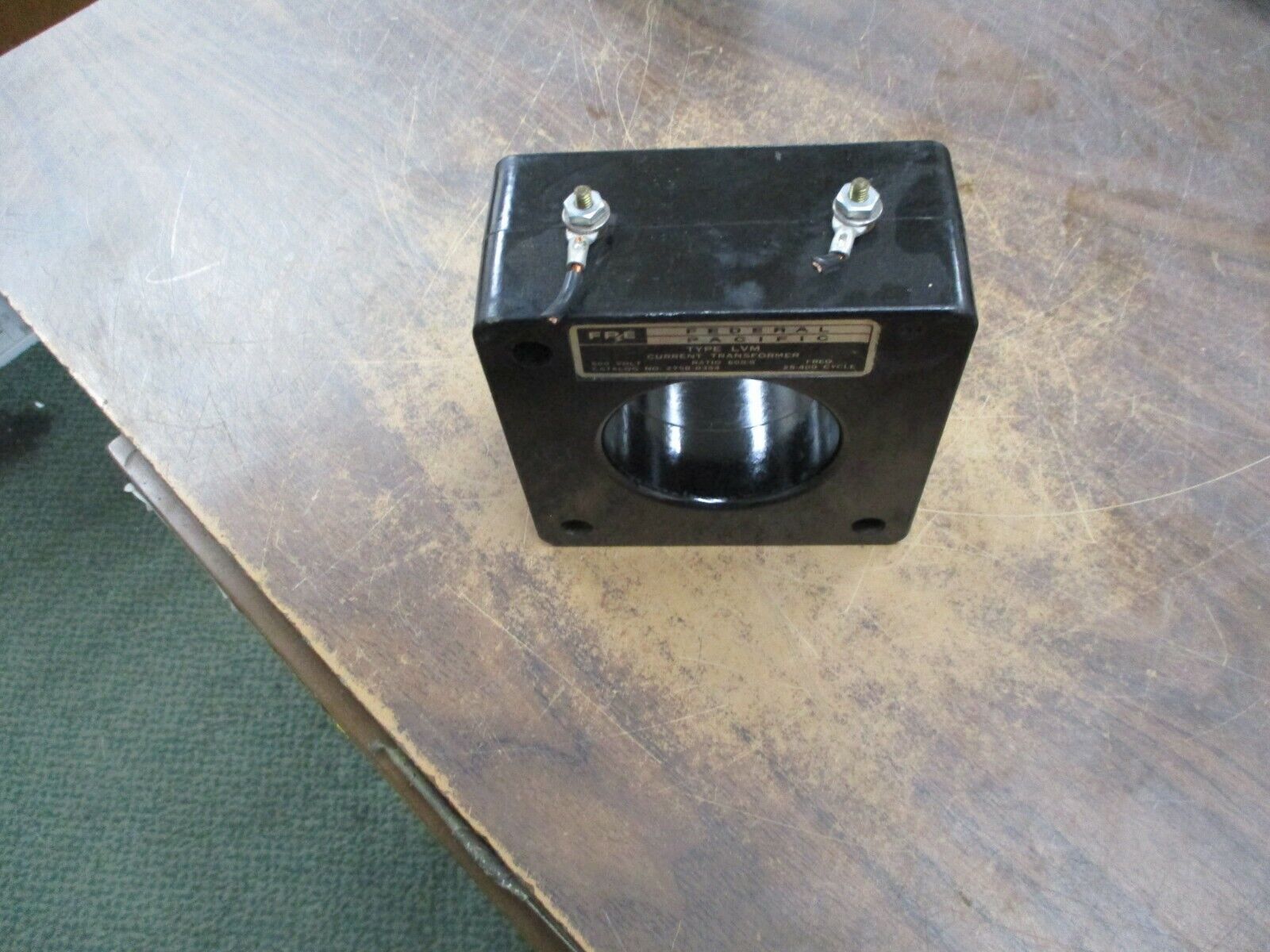 FPE Type LVM Current Transformer 2758-0354 Ratio 600:5A 600V 25-400Hz Used