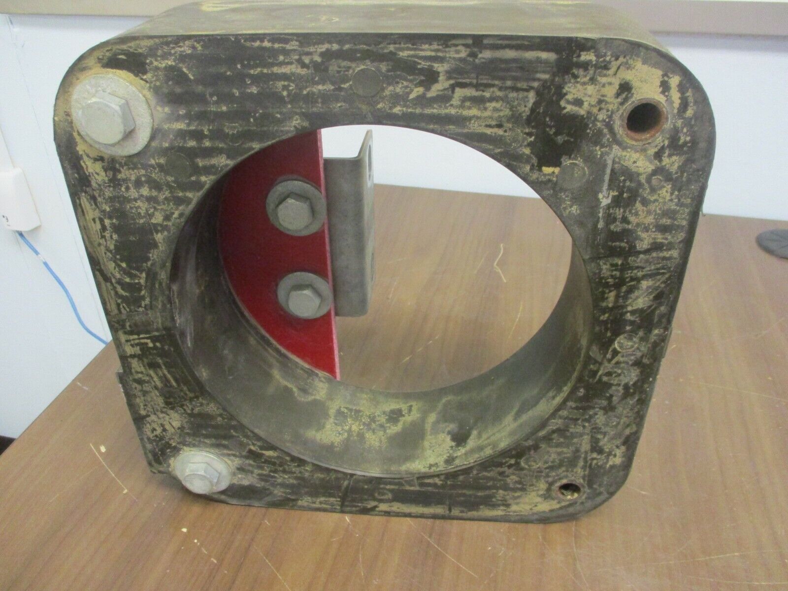 GE Type JCB-0 Current Transformer 822X92 Ratio 3000:5A 600V 25-400Hz Used