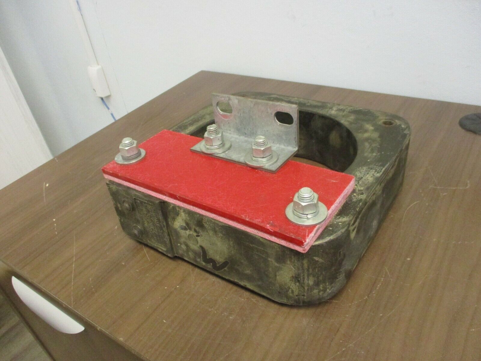 GE Type JCB-0 Current Transformer 822X92 Ratio 3000:5A 600V 25-400Hz Used