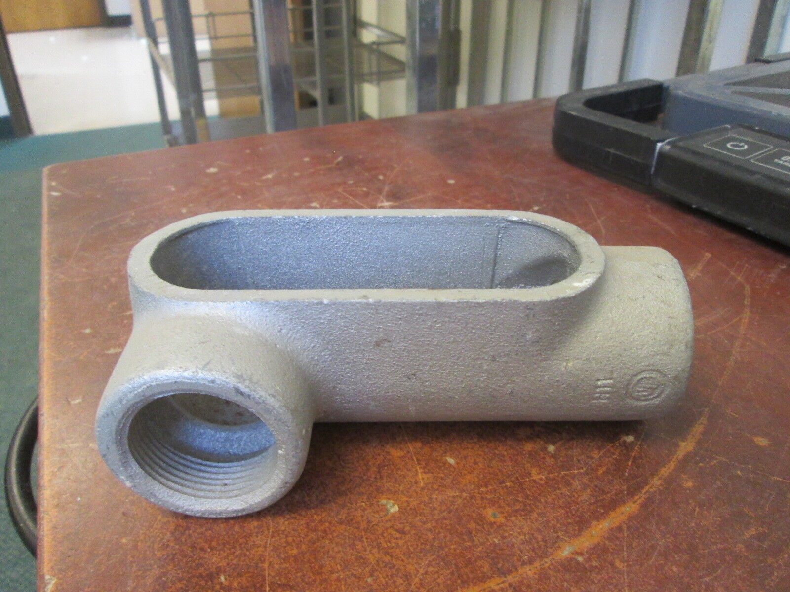 Crouse-Hinds Conduit Body LR47 1 1/4" Used