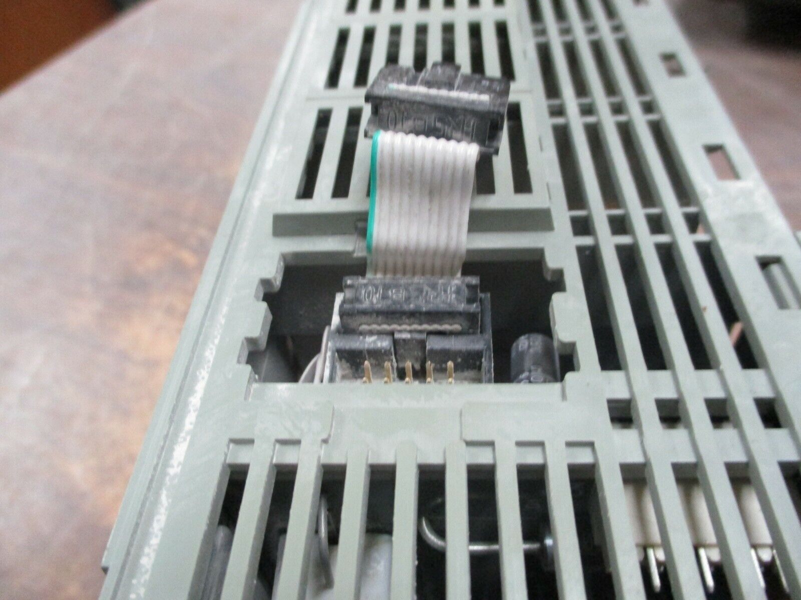 Modicon PLC Rack w/ Programmable Controller PC-0085-103 Rev. A 24VDC 1.8A Used