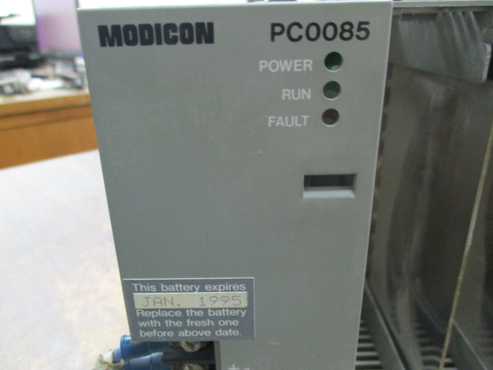 Modicon PLC Rack w/ Programmable Controller PC-0085-103 Rev. A 24VDC 1.8A Used
