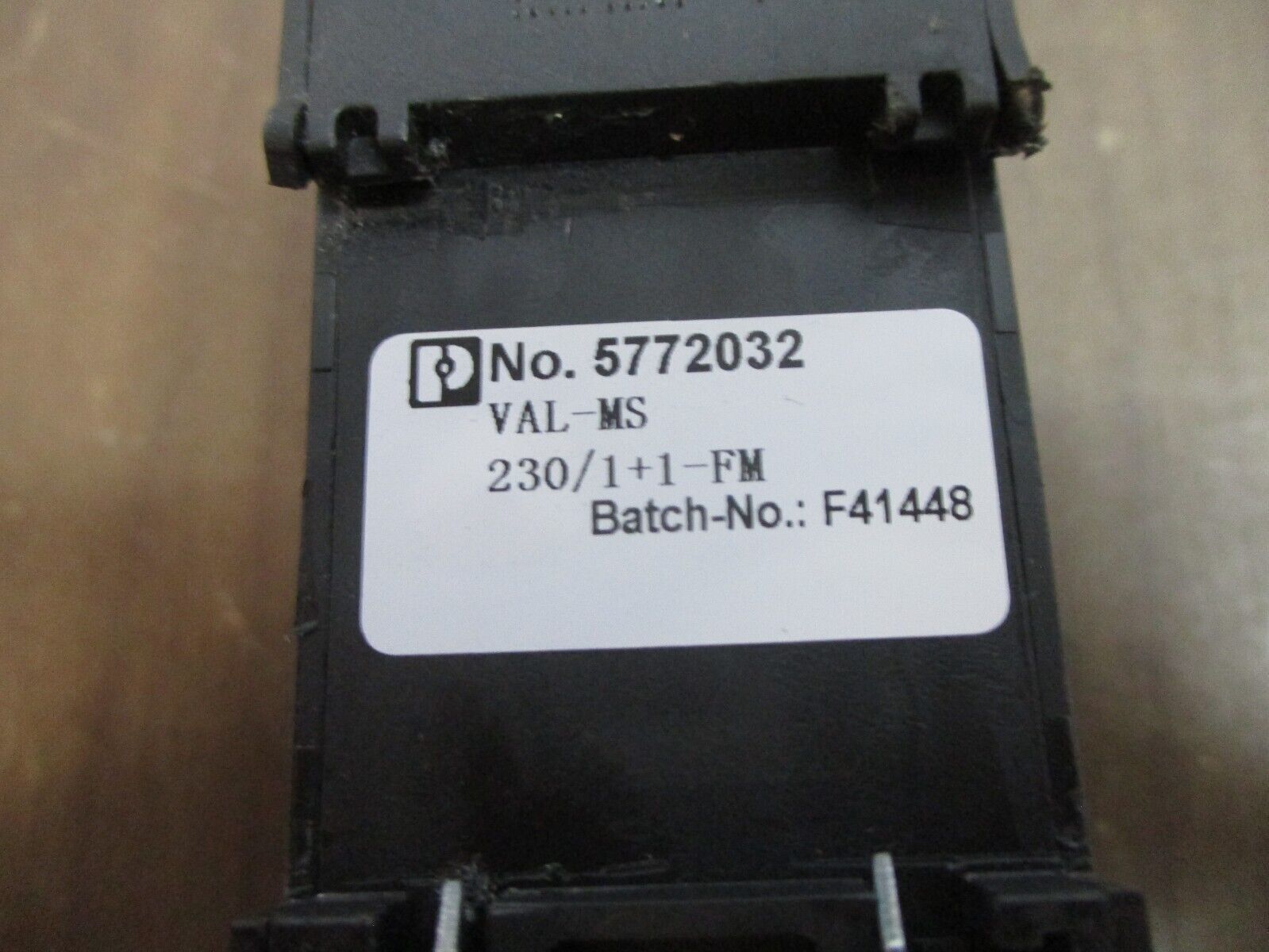 Phoenix Contact VAL-MS Surge Protection Base 5772032 230/1+1FM Used