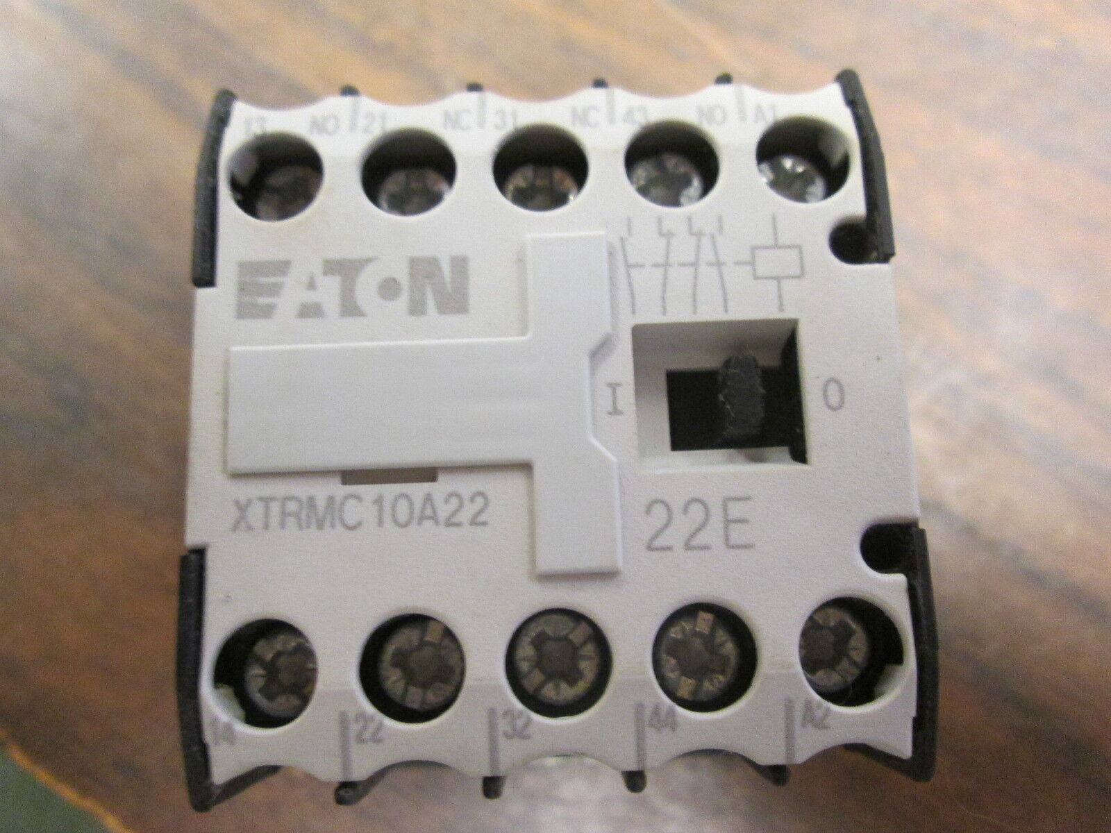 Eaton Contactor XTRMC10A22 480V Coil 10A 600V New Surplus