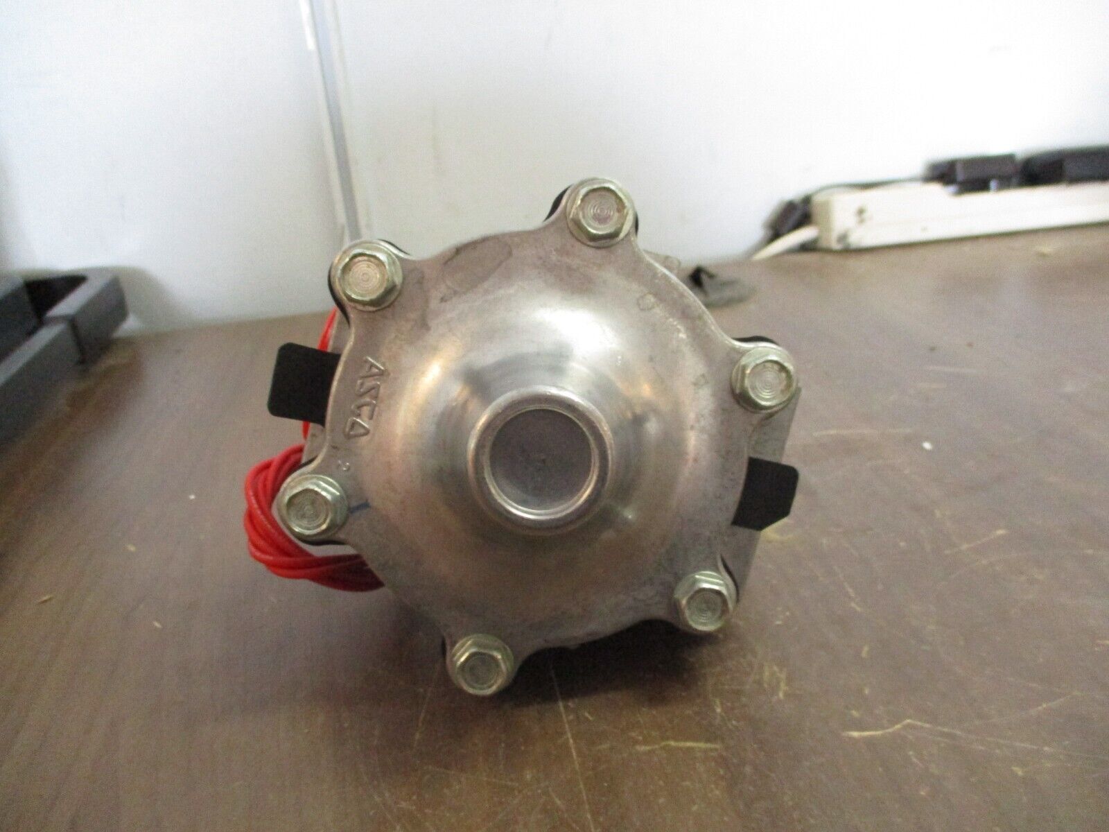 Asco Red-Hat Solenoid Valve 8215C063 120V 25PSI New Surplus