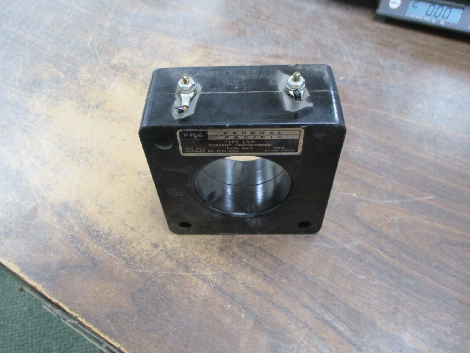 FPE Type LVM Current Transformer 2756-0354 Ratio 400:5A 600V 25-400Hz Used