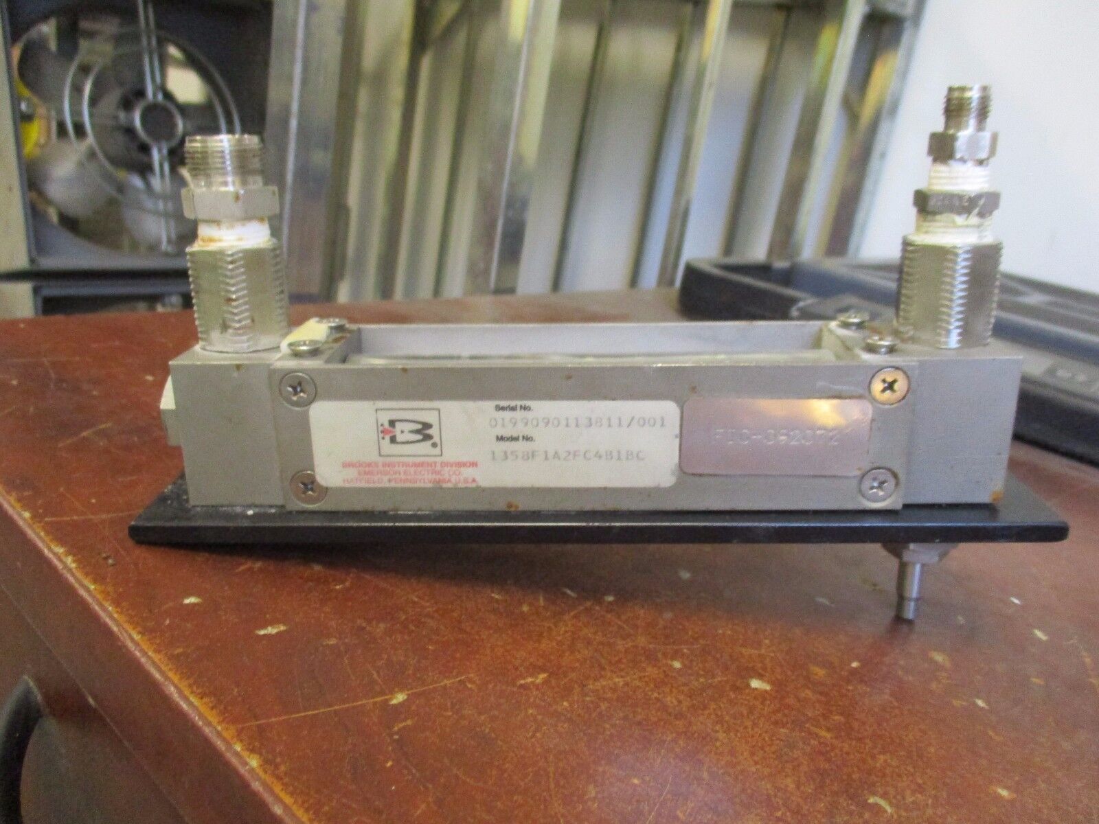Brooks Sho-Rate Flowmeter 1358F1A2FC4B1BC Range:11.7-117 SLPM Used-Missing Screw