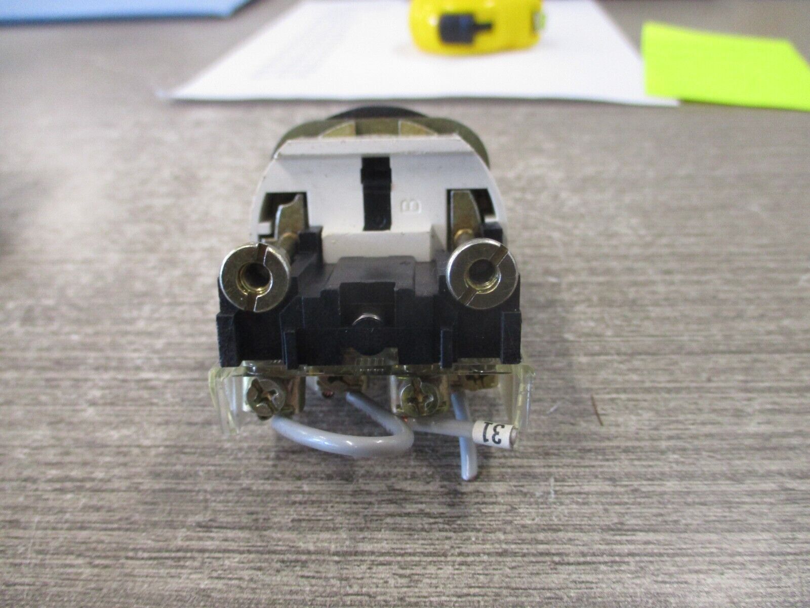 Allen-Bradley Selector Switch 800T-J2 Ser. T Nema 4, 13 Used