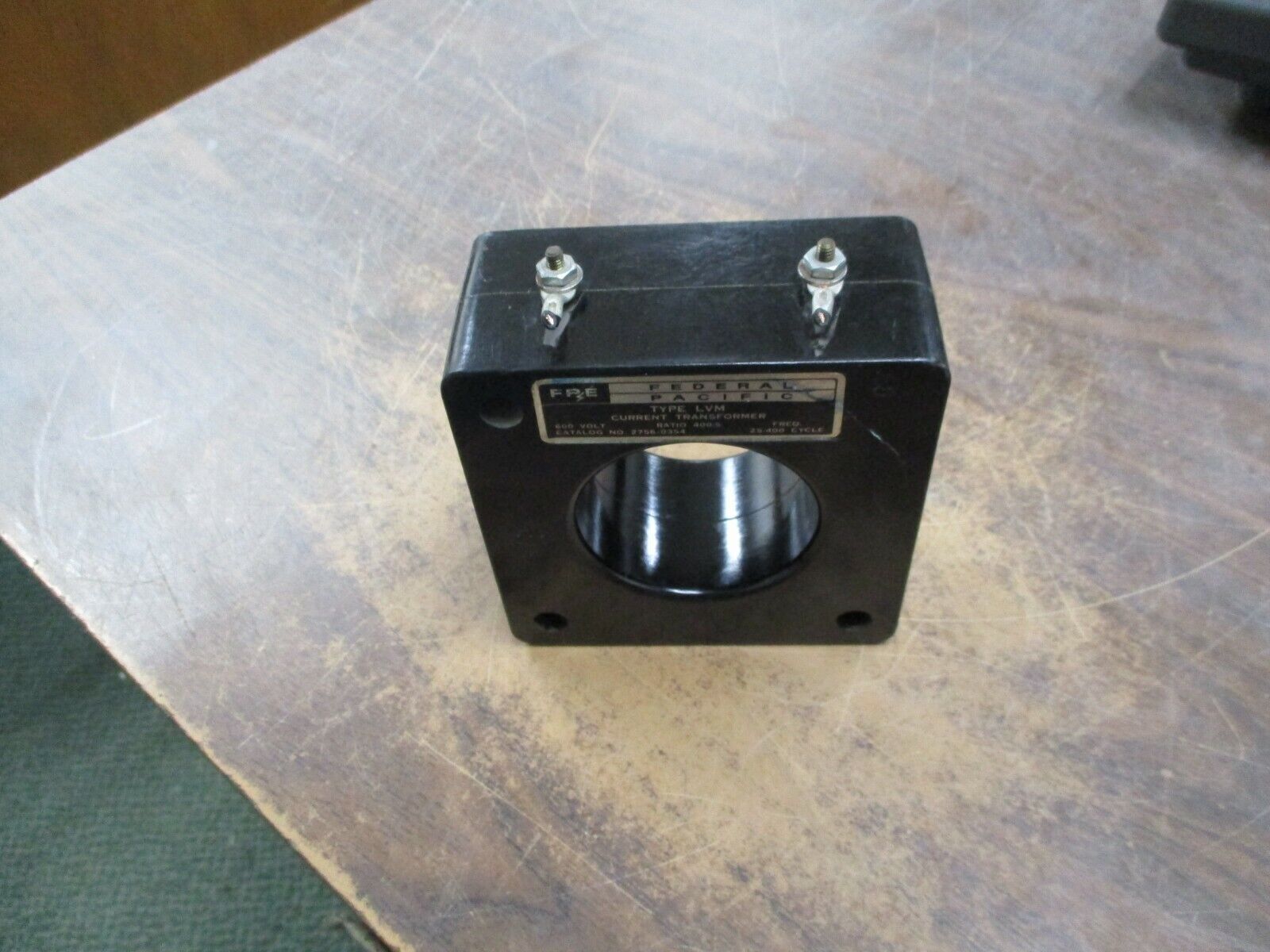 FPE Type LVM Current Transformer 2756-0354 Ratio 400:5A 600V 25-400Hz Used