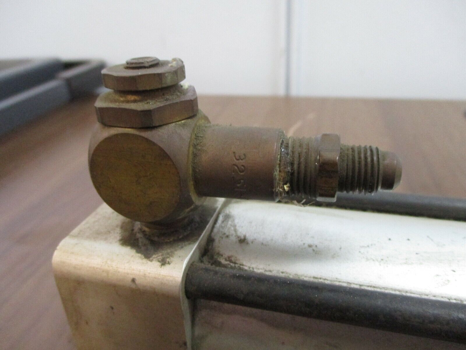 NHD Pneumatic Cylinder X-10-BB-DB Used
