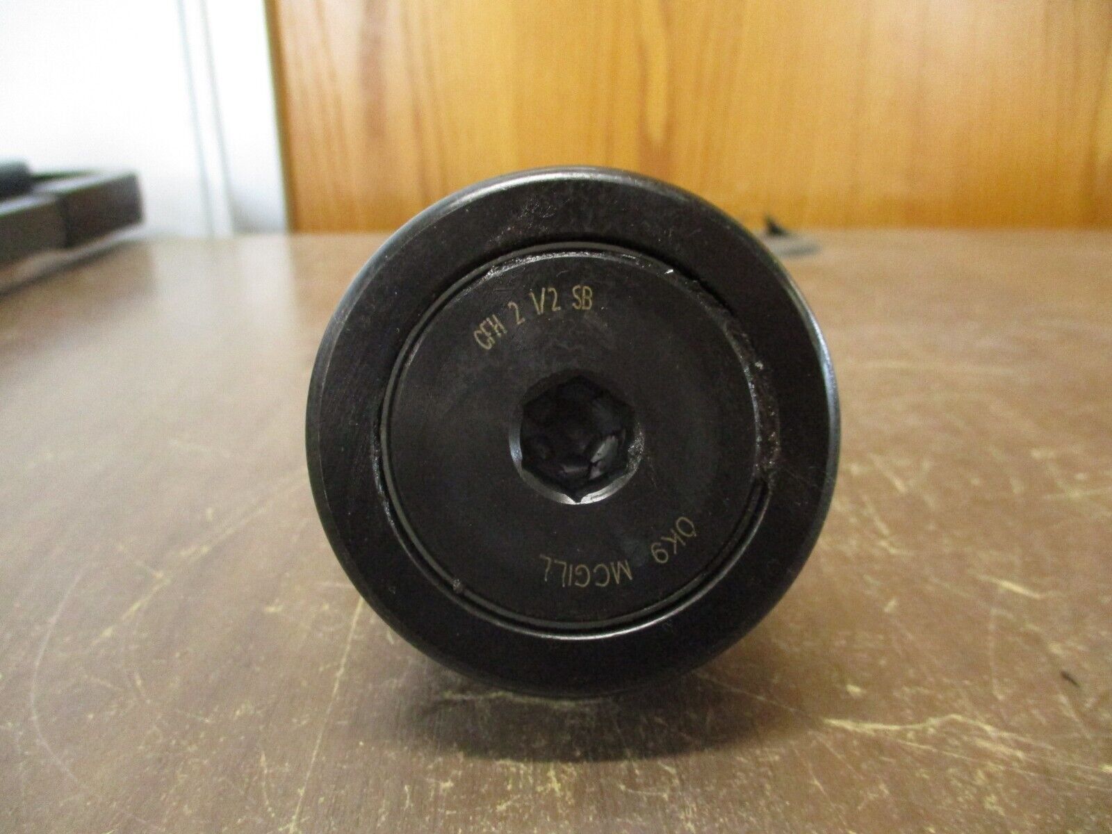 McGill Lubri-Disc Cam Follower CFH 2 1/2 SB New Surplus