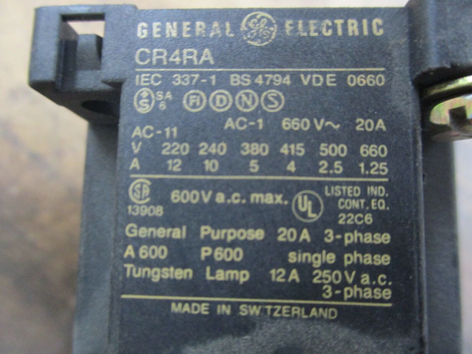 GE Contactor CR4RA 120V Coil 20A 600V Used