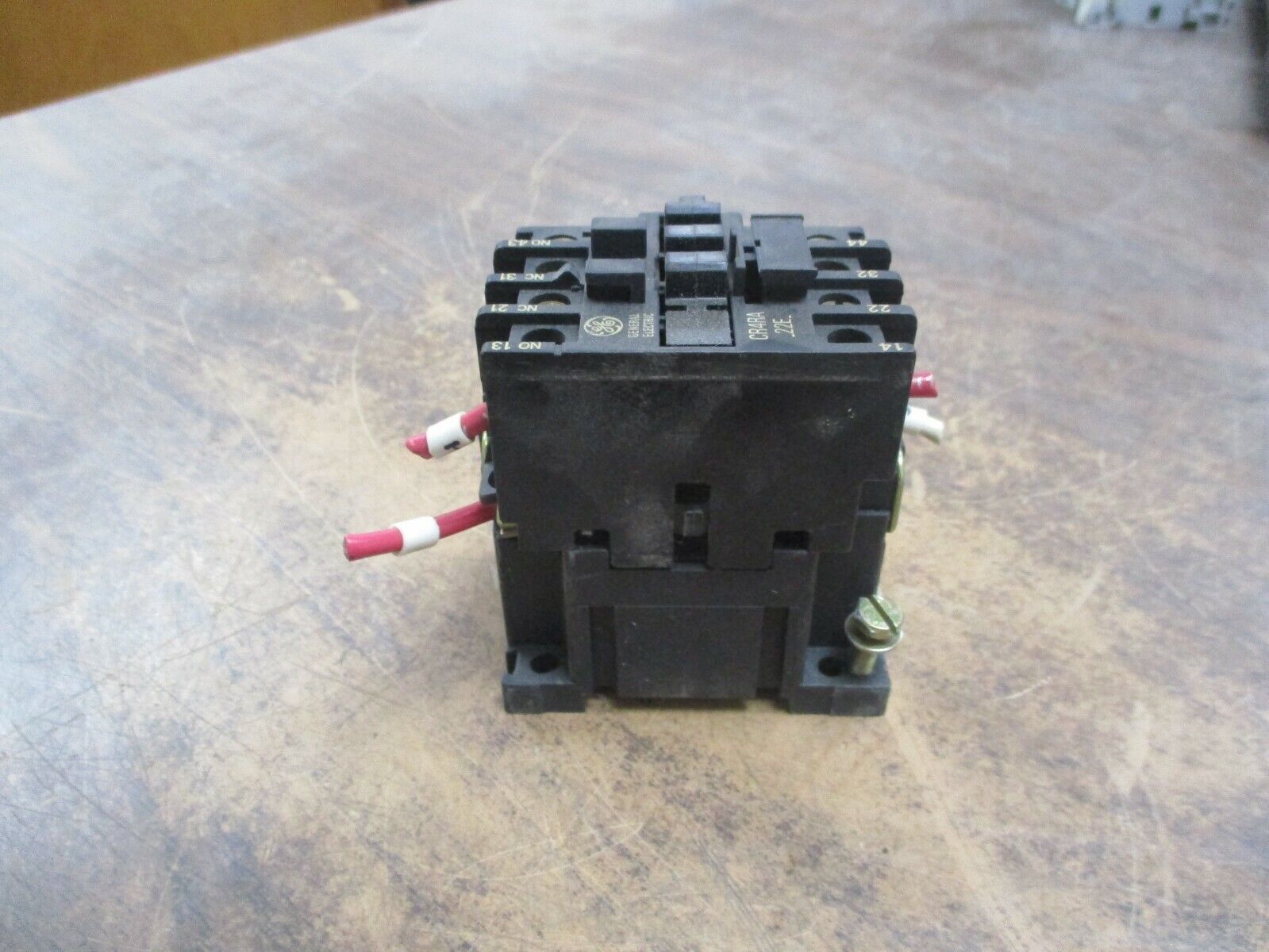 GE Contactor CR4RA 120V Coil 20A 600V Used