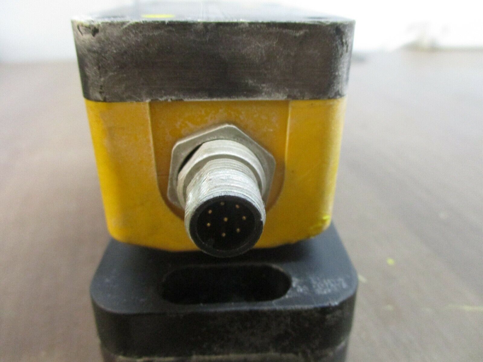 Pliz Magnetic Safety Gate System PSEN sl-0.5 1.1 Used