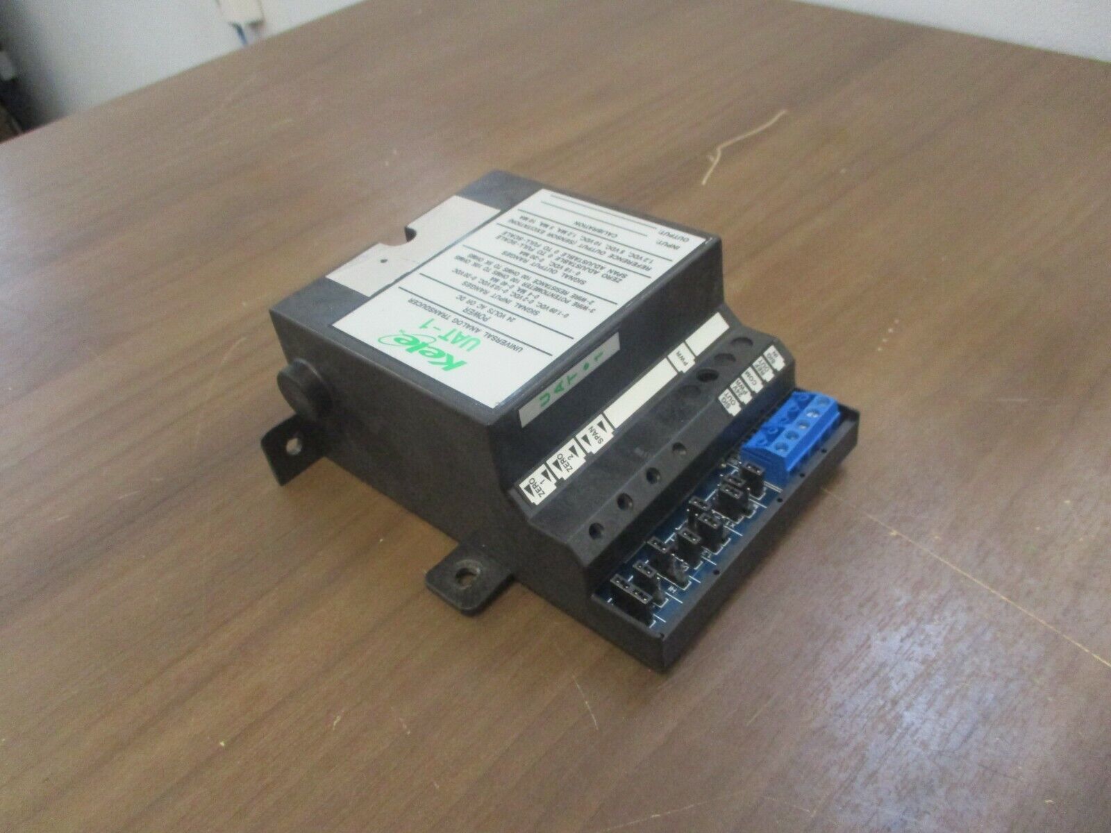 Kele Universal Analog Transducer UAT-1 Power: 24V AC/DC Used