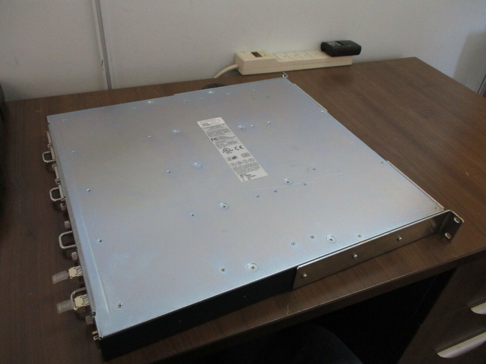 Crossroads Storage Router 10000 (1) Fibre Channel Module (2) SCSI HVD Modules